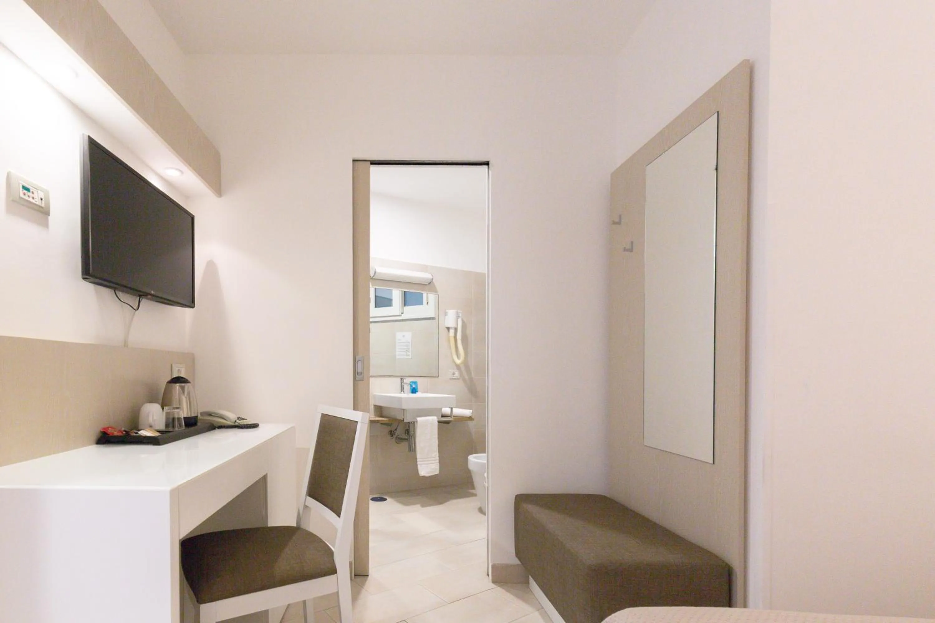 Bedroom in Hotel Giosue' a mare Sorrento