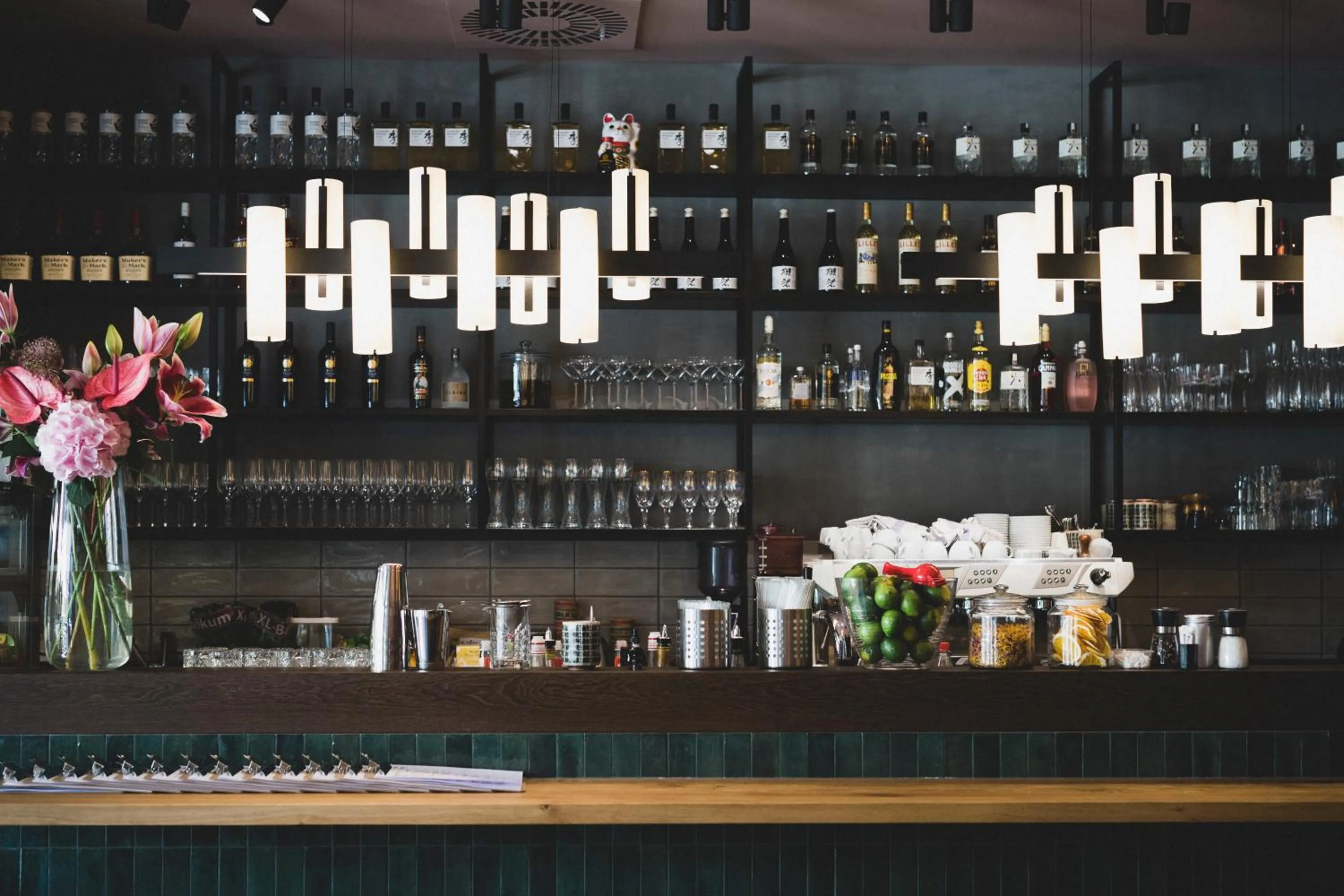 Restaurant/places to eat in Melter Hotel & Apartments - a Neighborhood Hotel