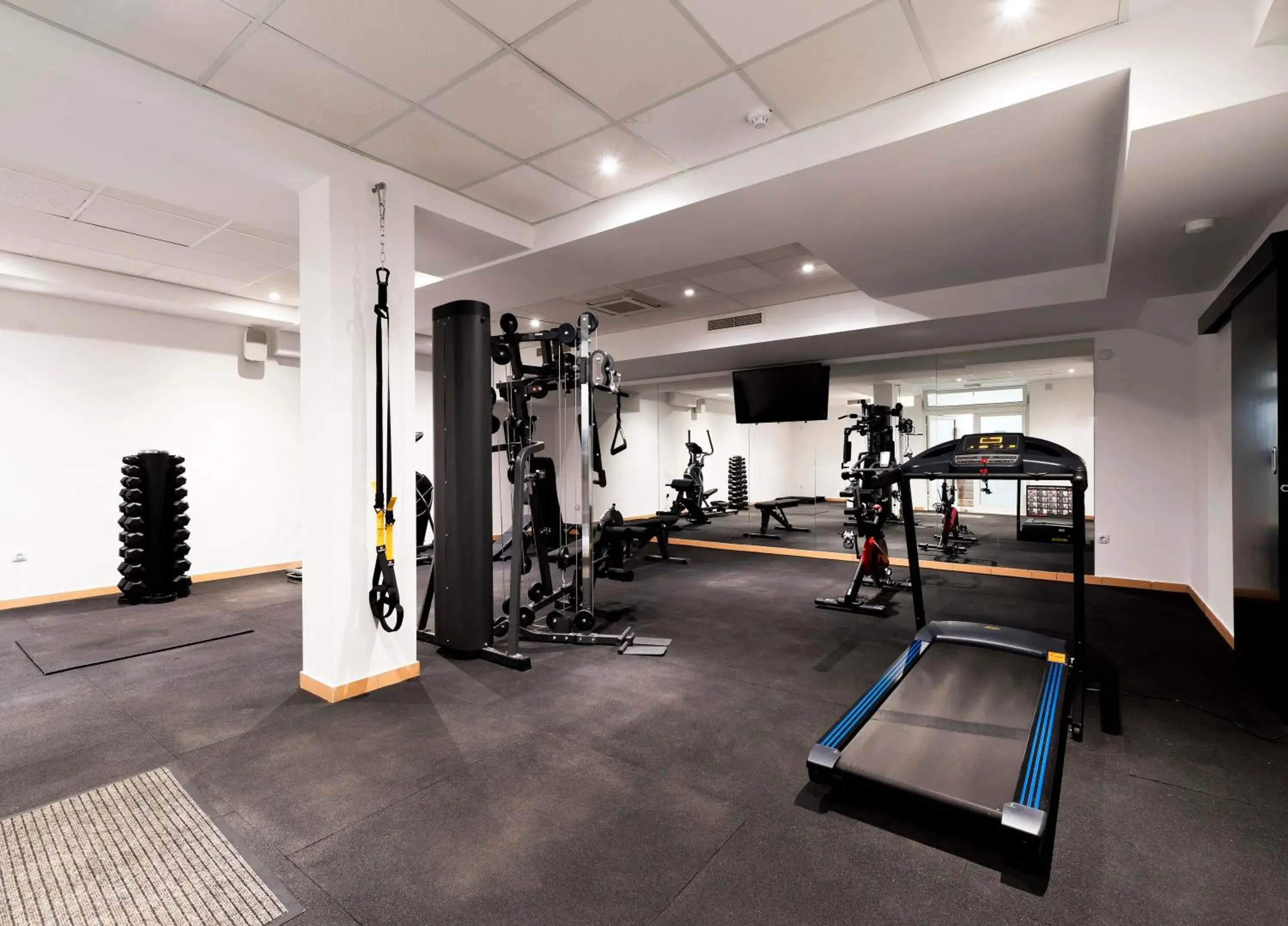 Fitness centre/facilities, Fitness Center/Facilities in Hotel Perla