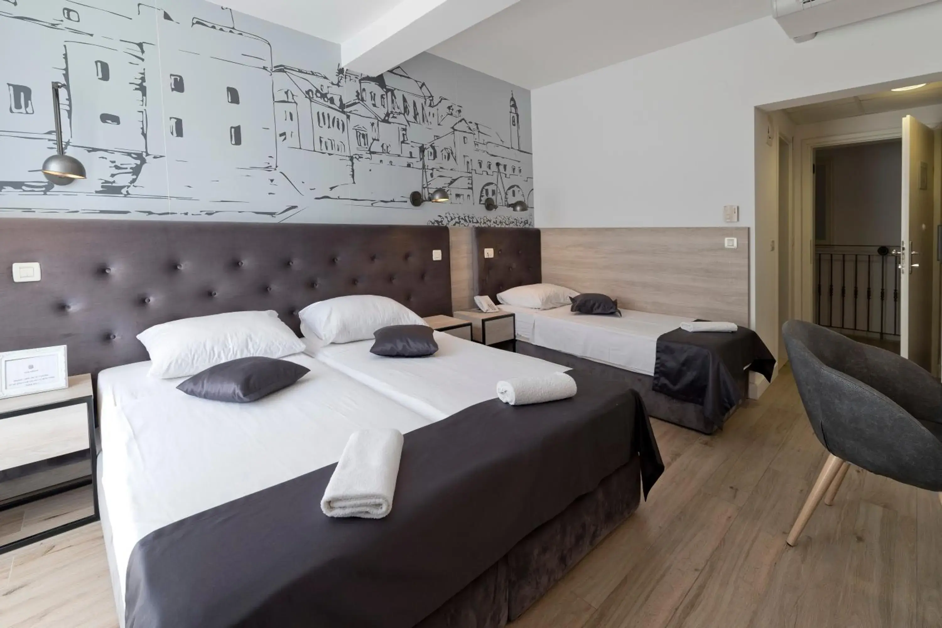 Bed in Hotel Perla
