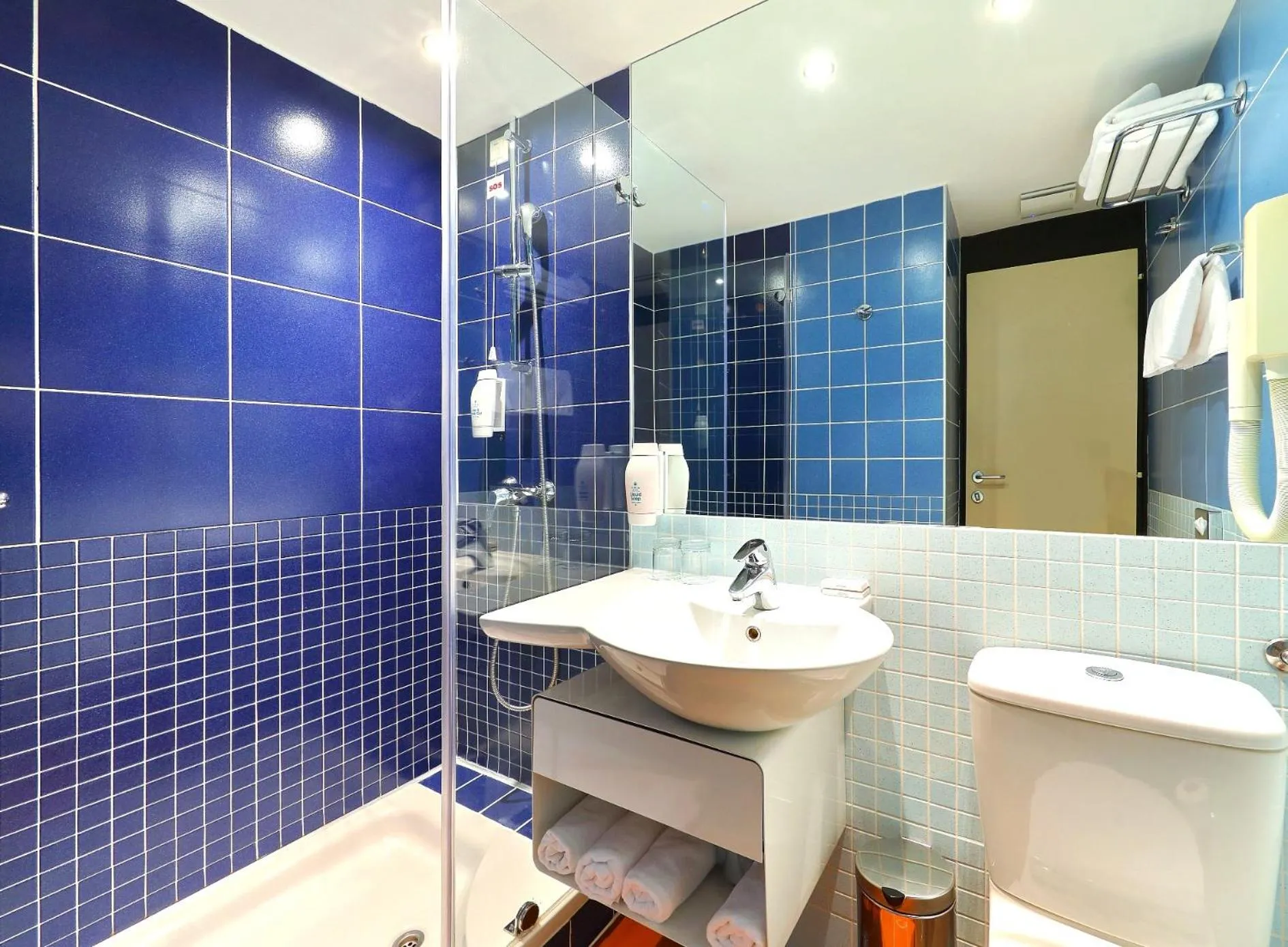 Shower in Ilirija Resort Hotel Ilirija