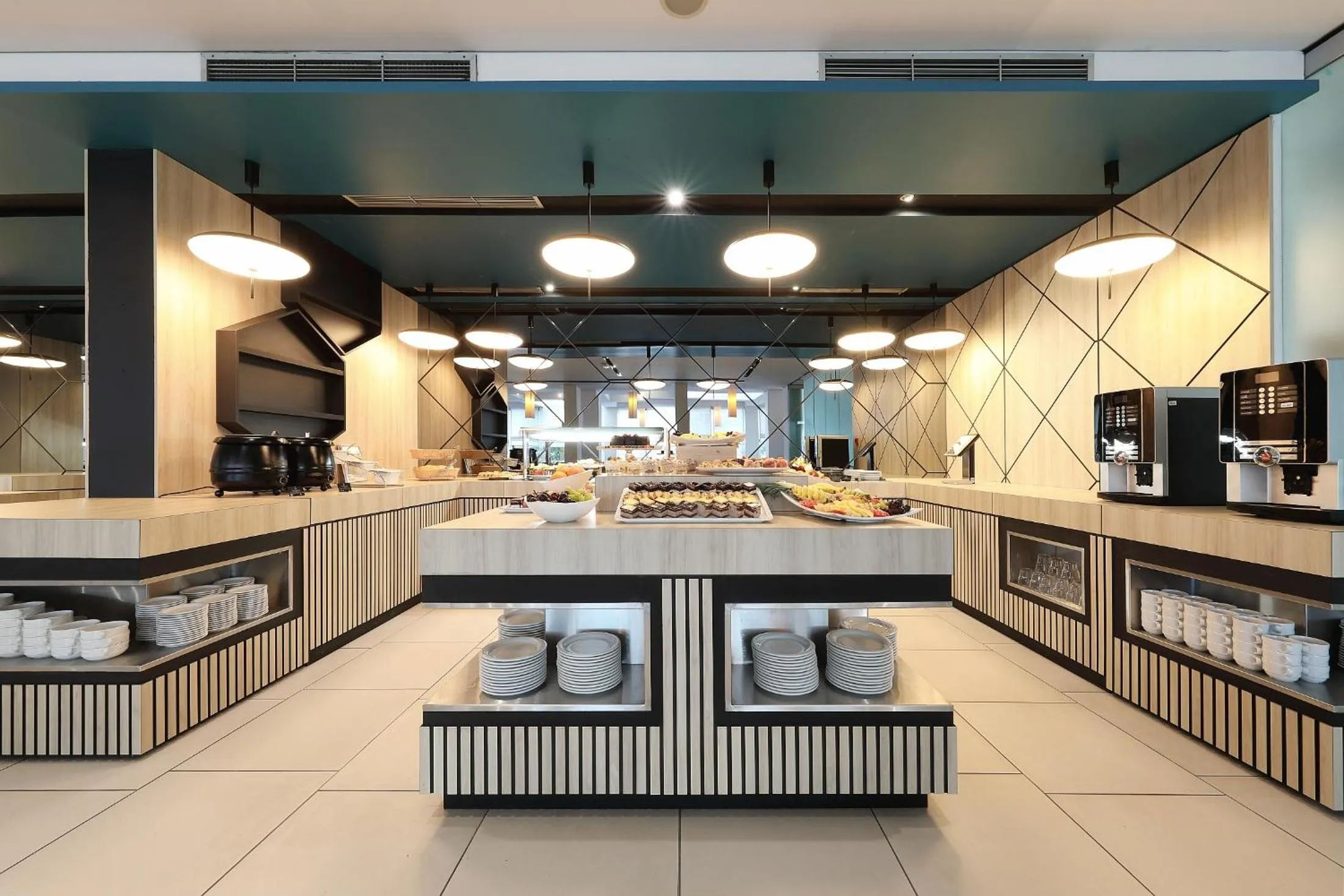 Restaurant/places to eat in Ilirija Resort Hotel Kornati