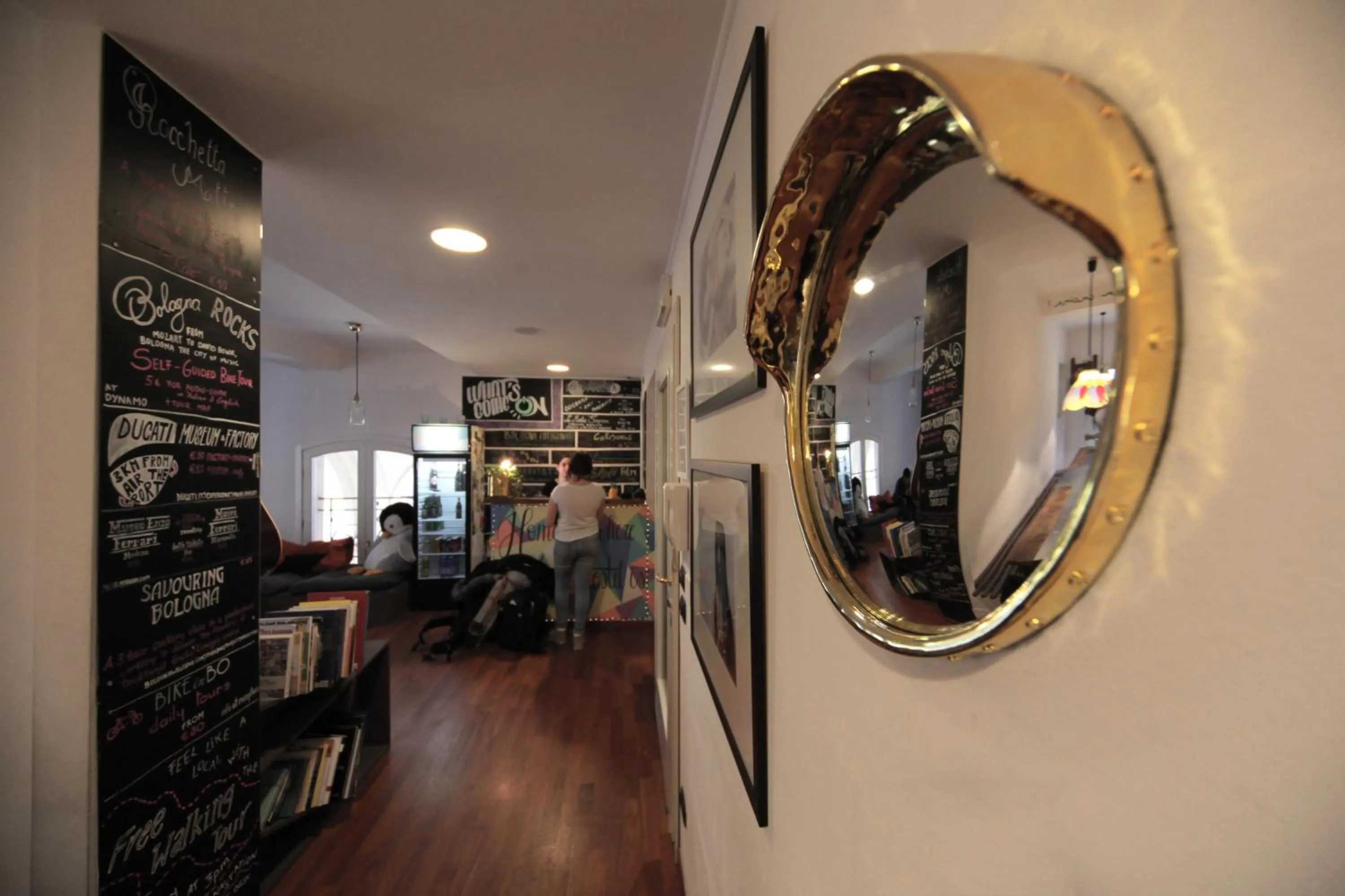 Lobby or reception in Dopa Hostel