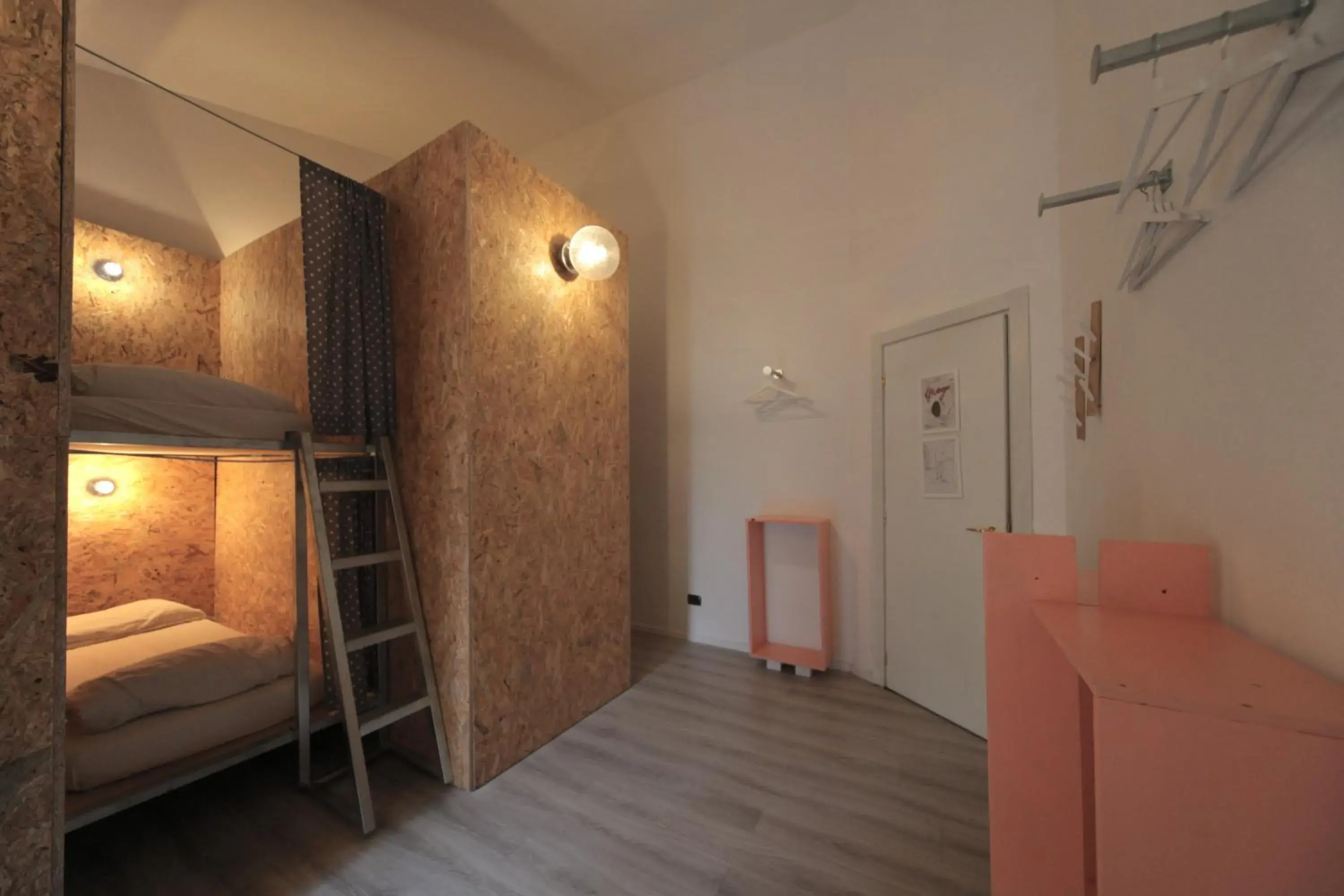 Bed in 6-Bed Female Dormitory Room in Dopa Hostel Bed in 6-Bed Female Dormitory Room in Dopa Hostel