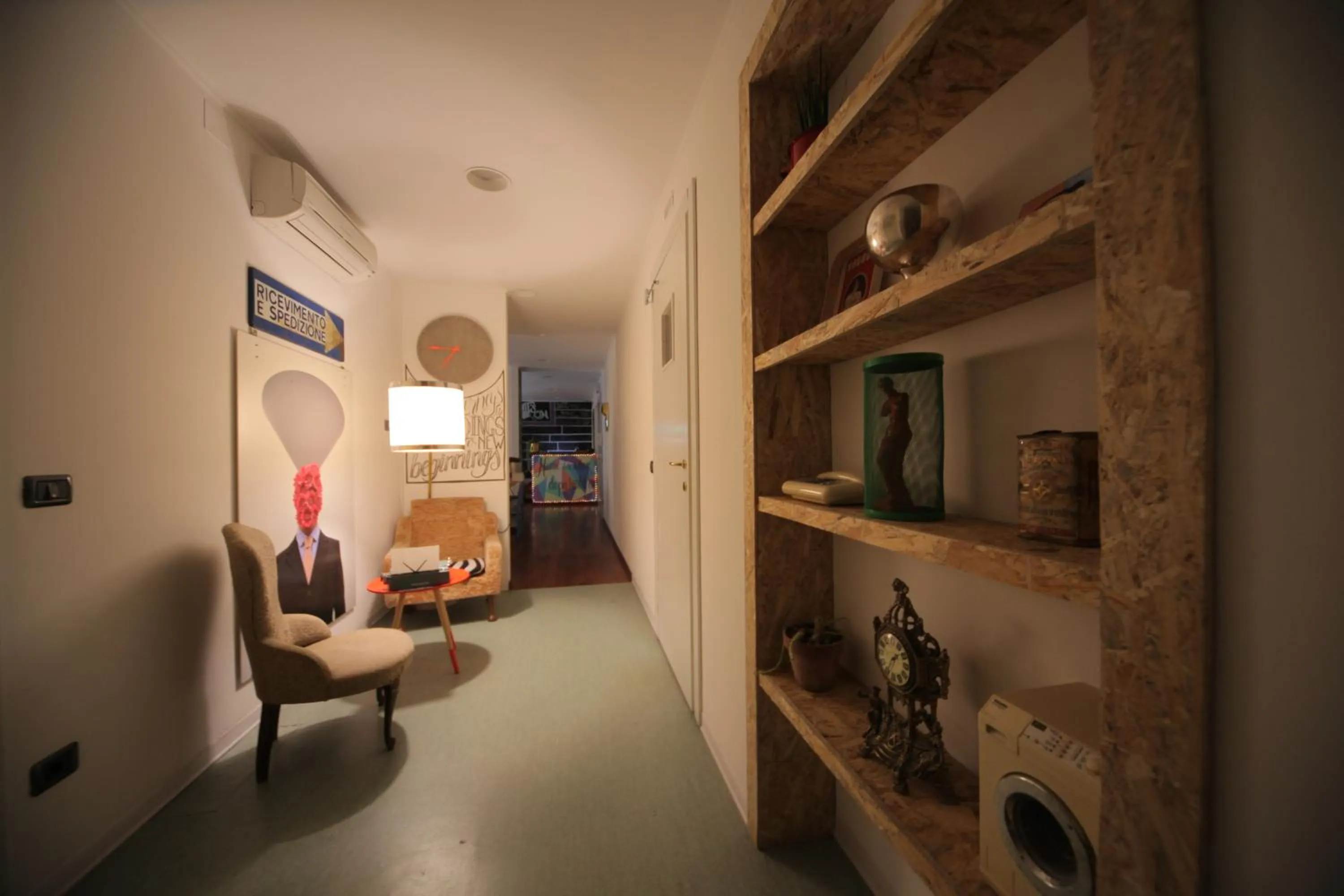 Decorative detail in Dopa Hostel