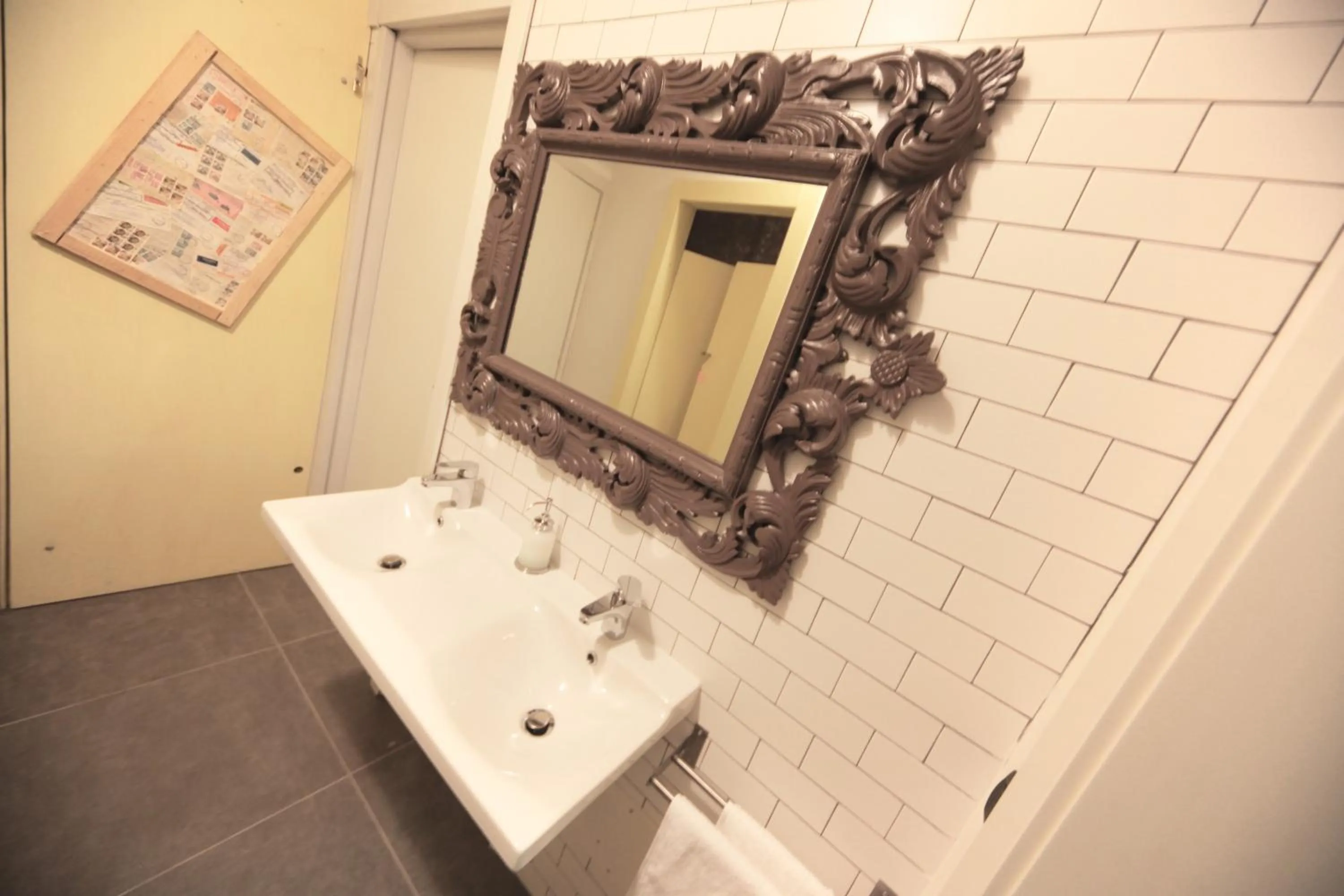 Shower in Dopa Hostel