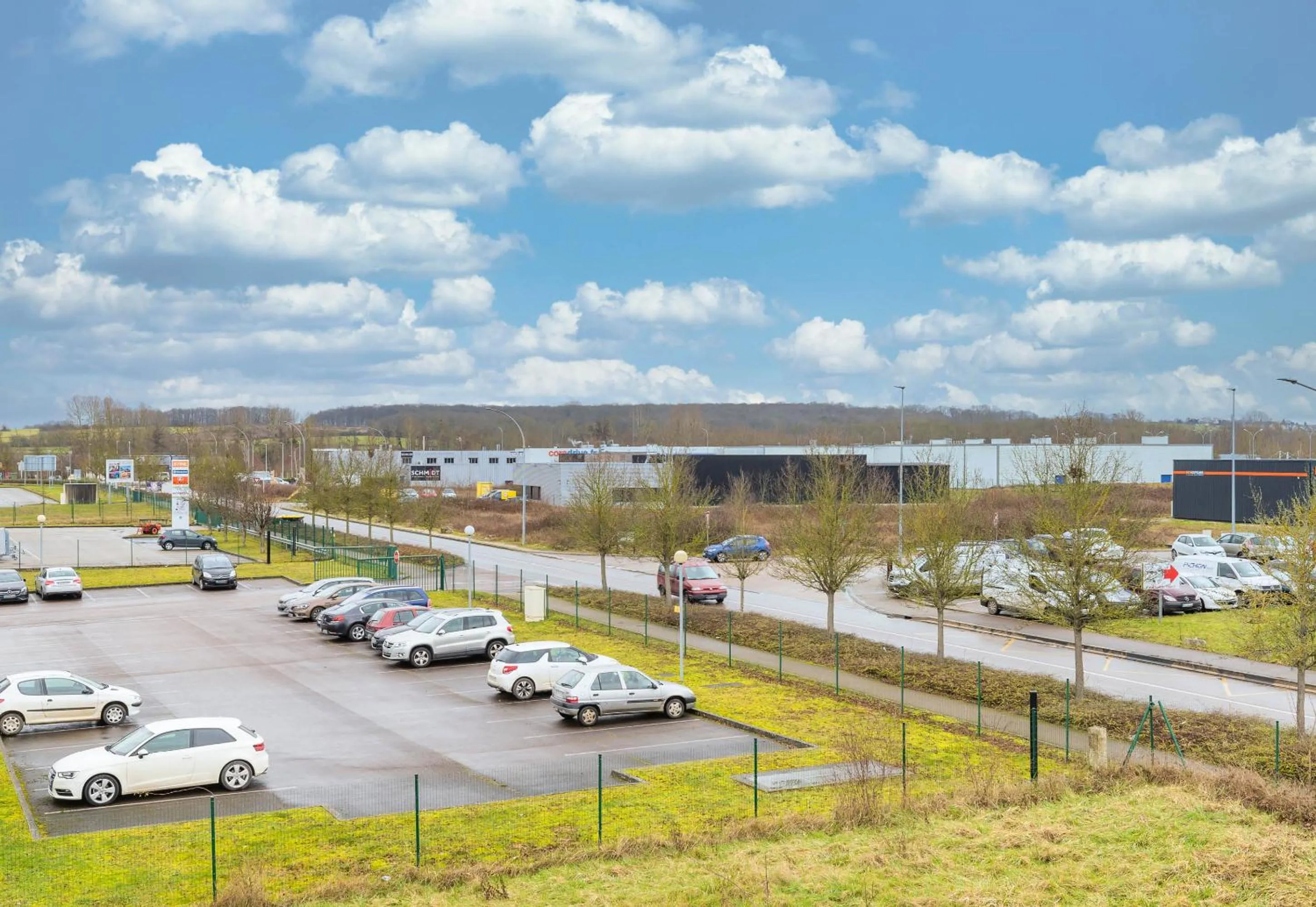 Parking in B&B HOTEL Auxerre Monéteau