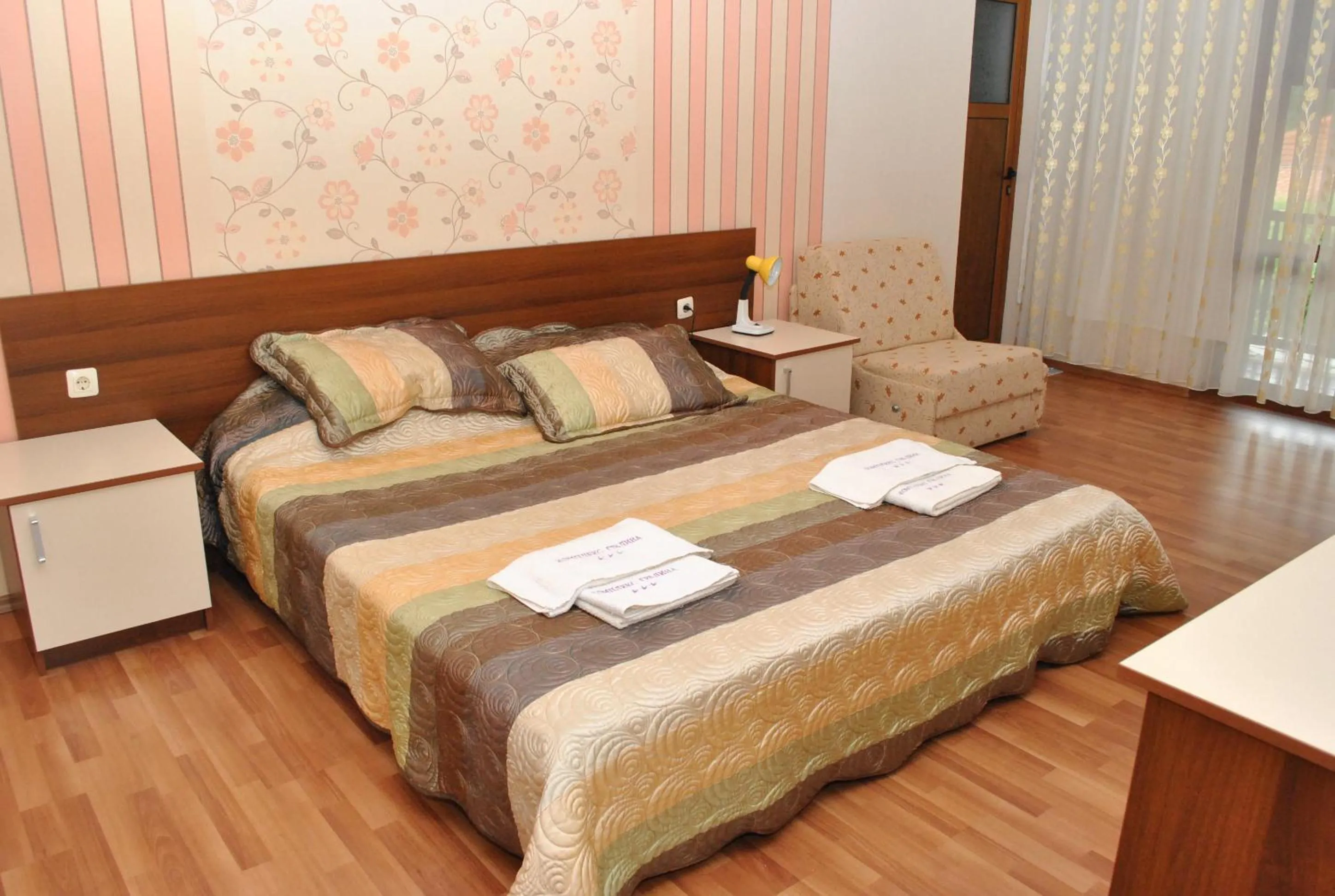 Bed in Family hotel Gradina