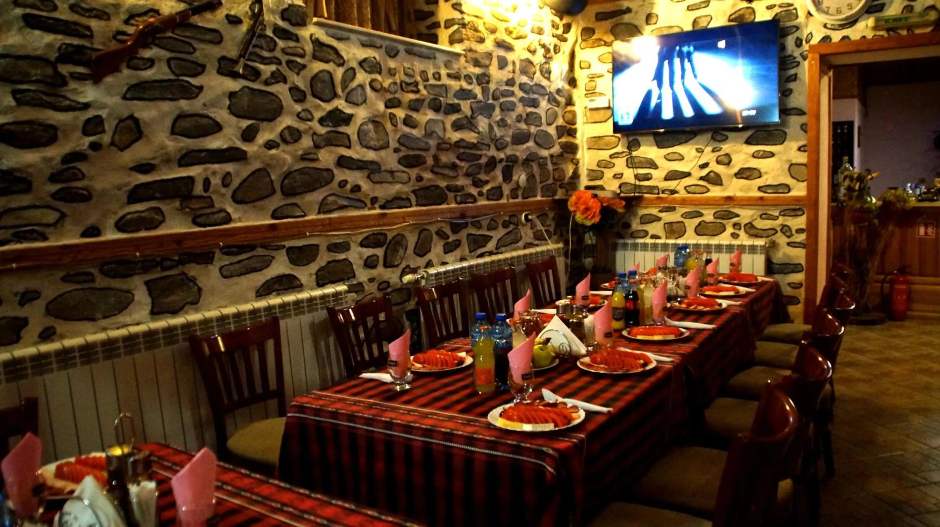 Restaurant/places to eat in Family hotel Gradina