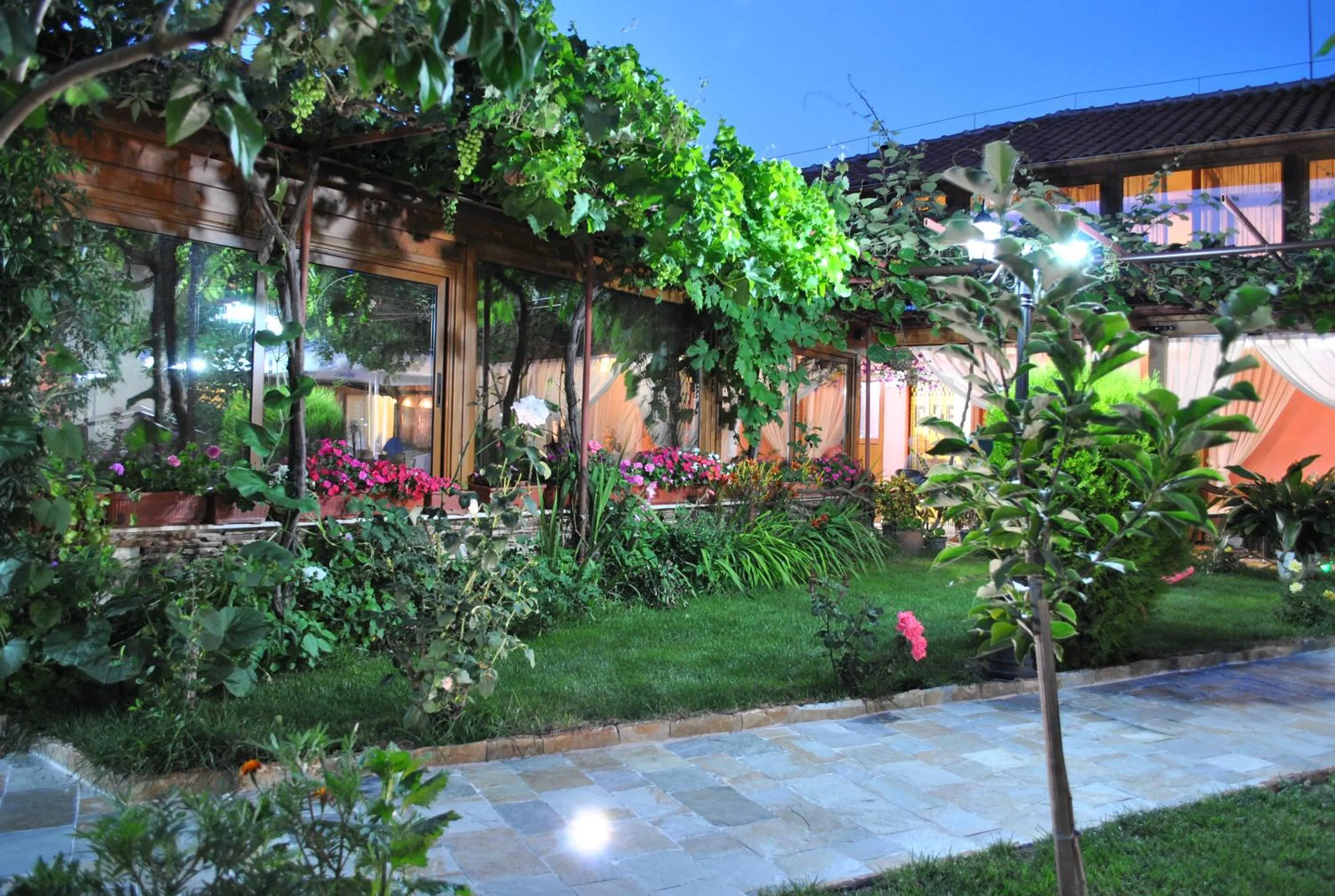 Family hotel Gradina