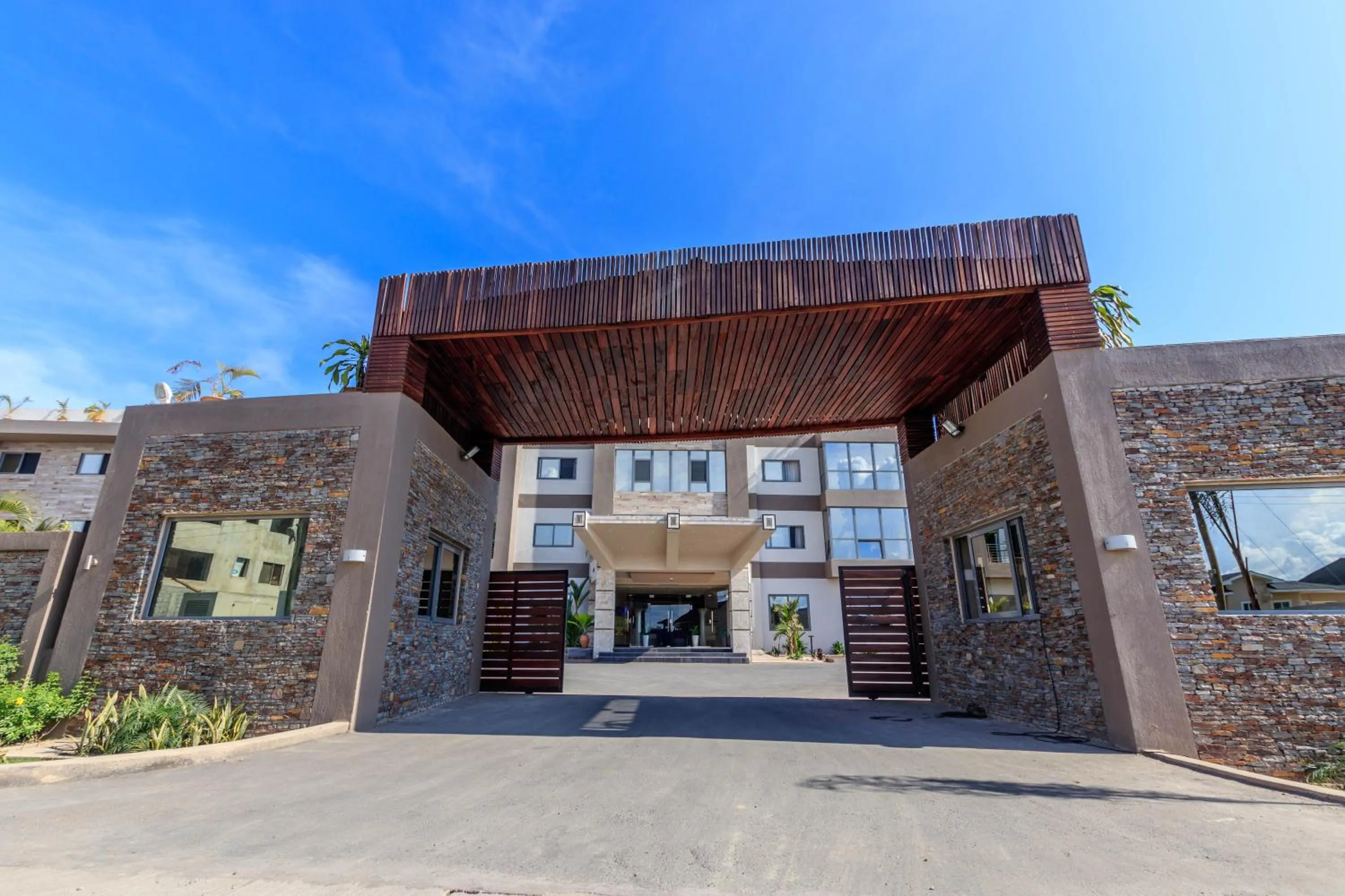 Property building in The Palms by Eagles