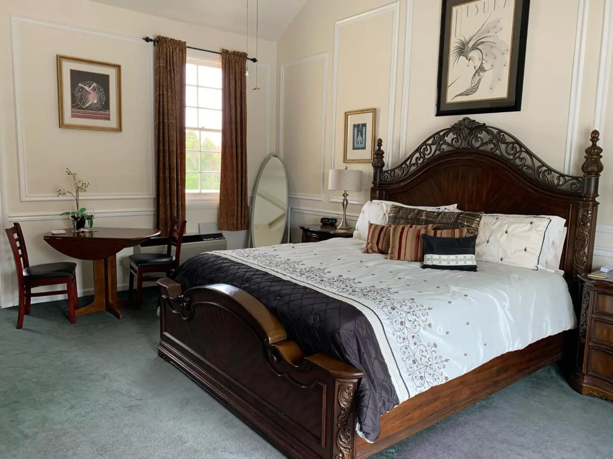 Deluxe King Suite with Spa Bath in The Inn at Benicia Bay Deluxe King Suite with Spa Bath in The Inn at Benicia Bay