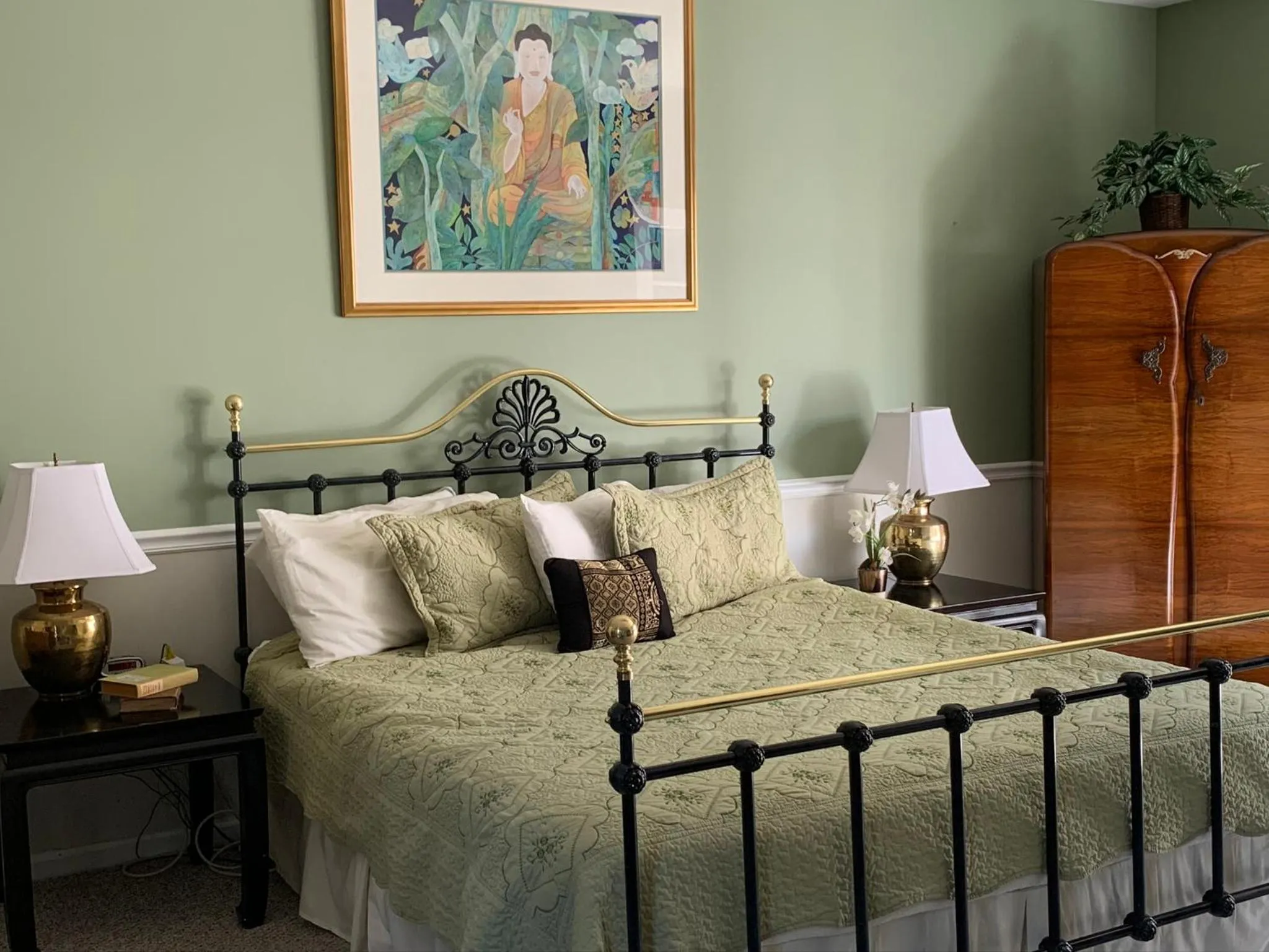 Bed in The Inn at Benicia Bay