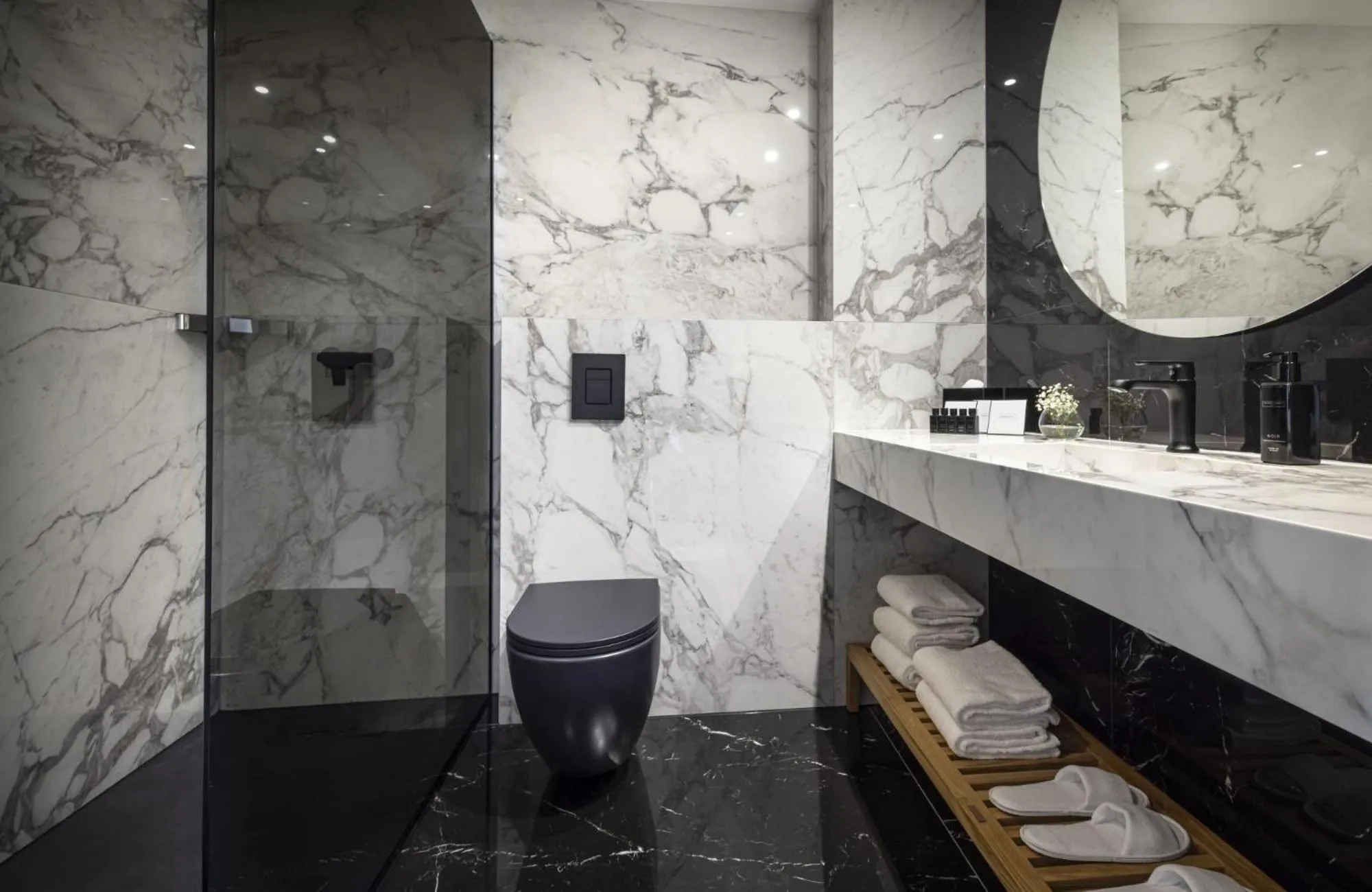 Shower in Grand Hotel Adriatic