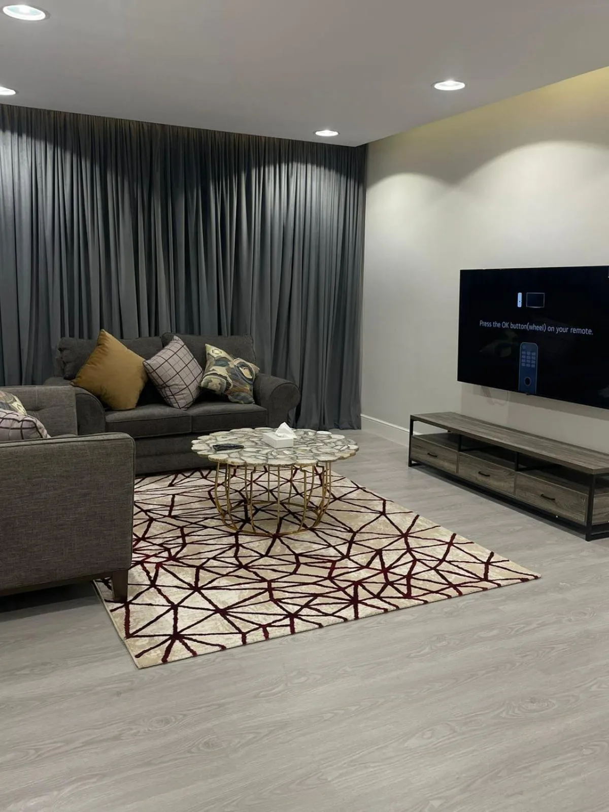 Communal lounge/ TV room in Durat Al Urubah