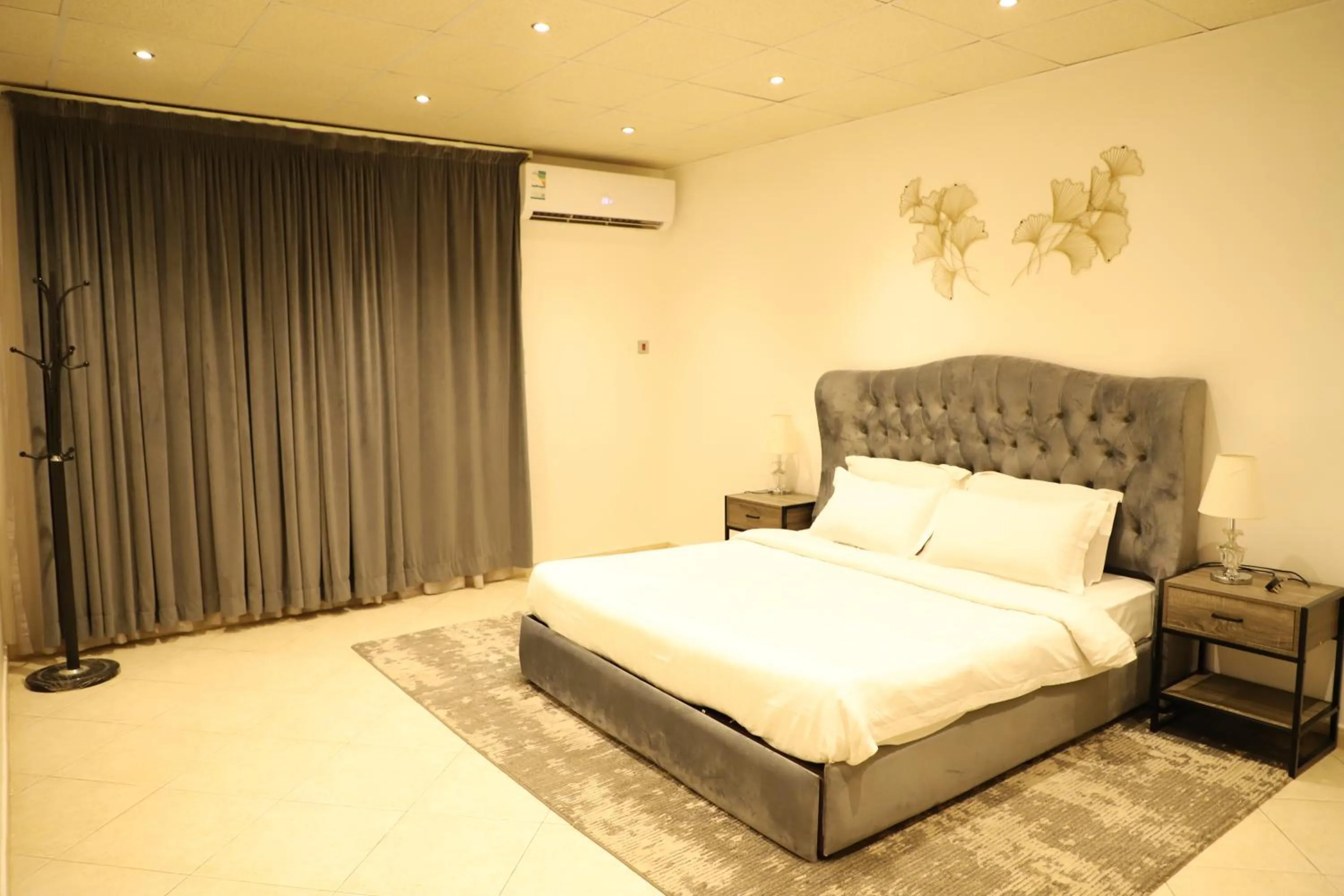 Bed in Durat Al Urubah