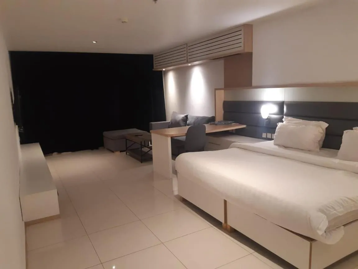 Bed in Durat Al Urubah