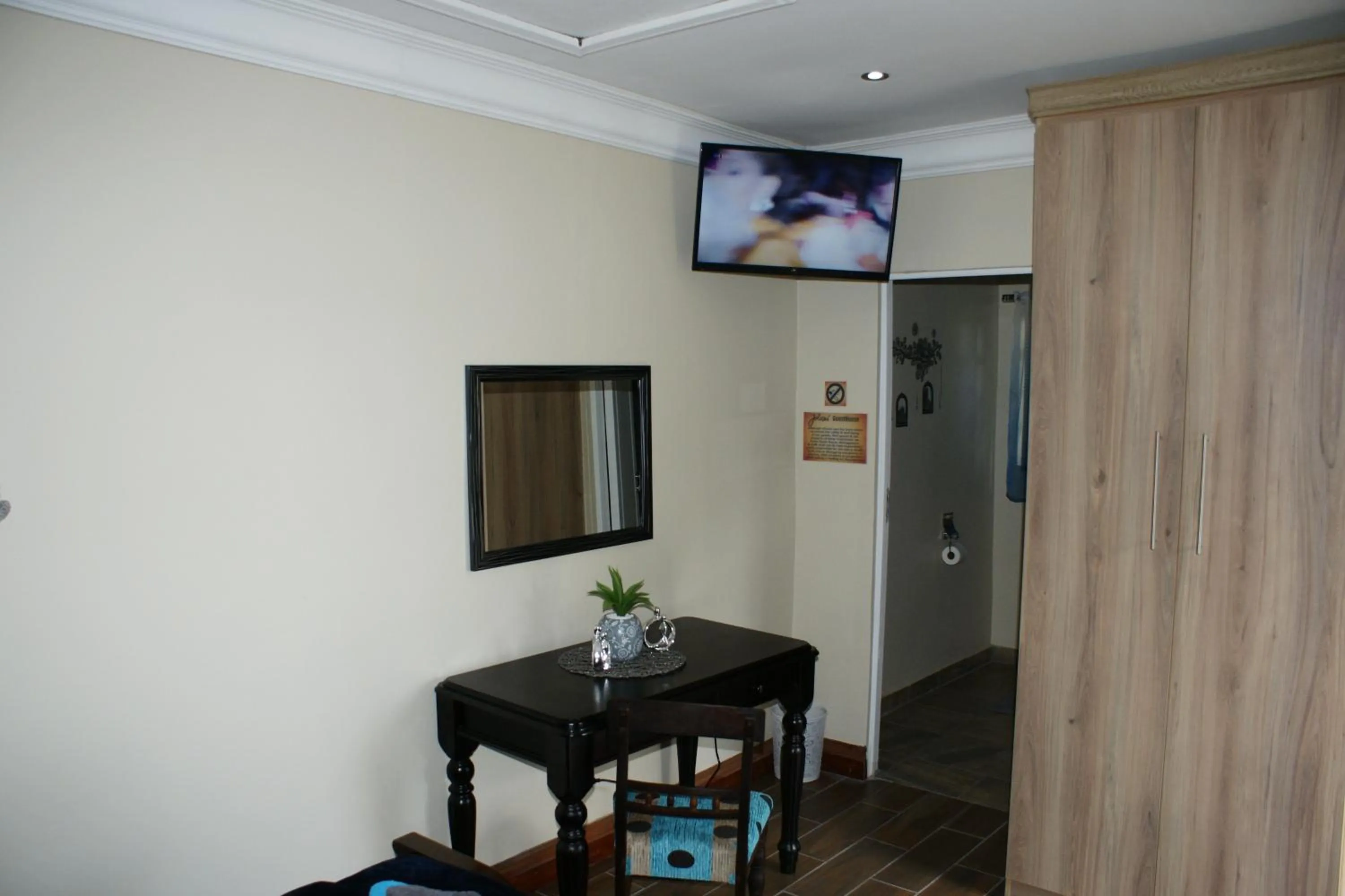 Bathroom in Jolani Guest House