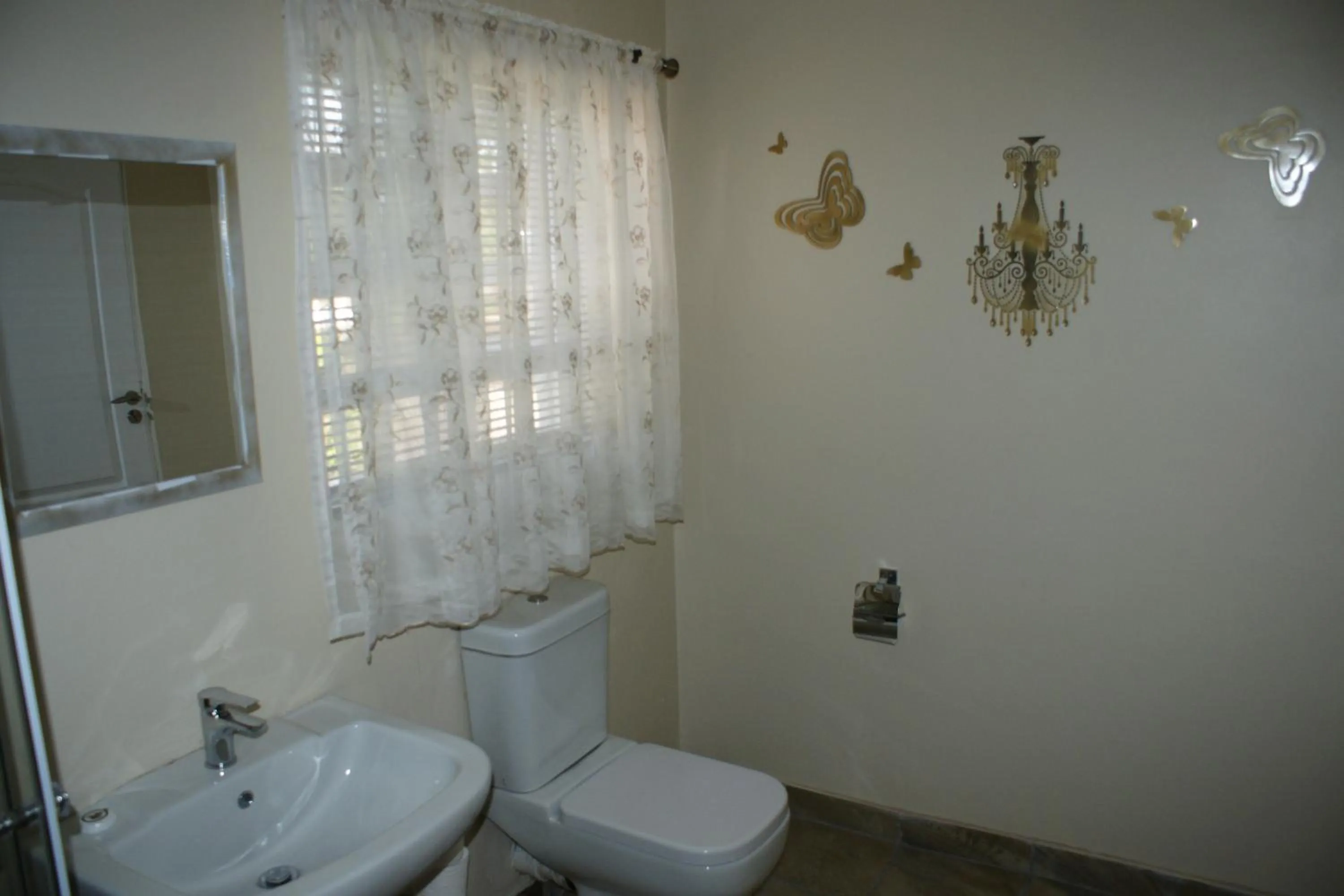 Bed in Jolani Guest House