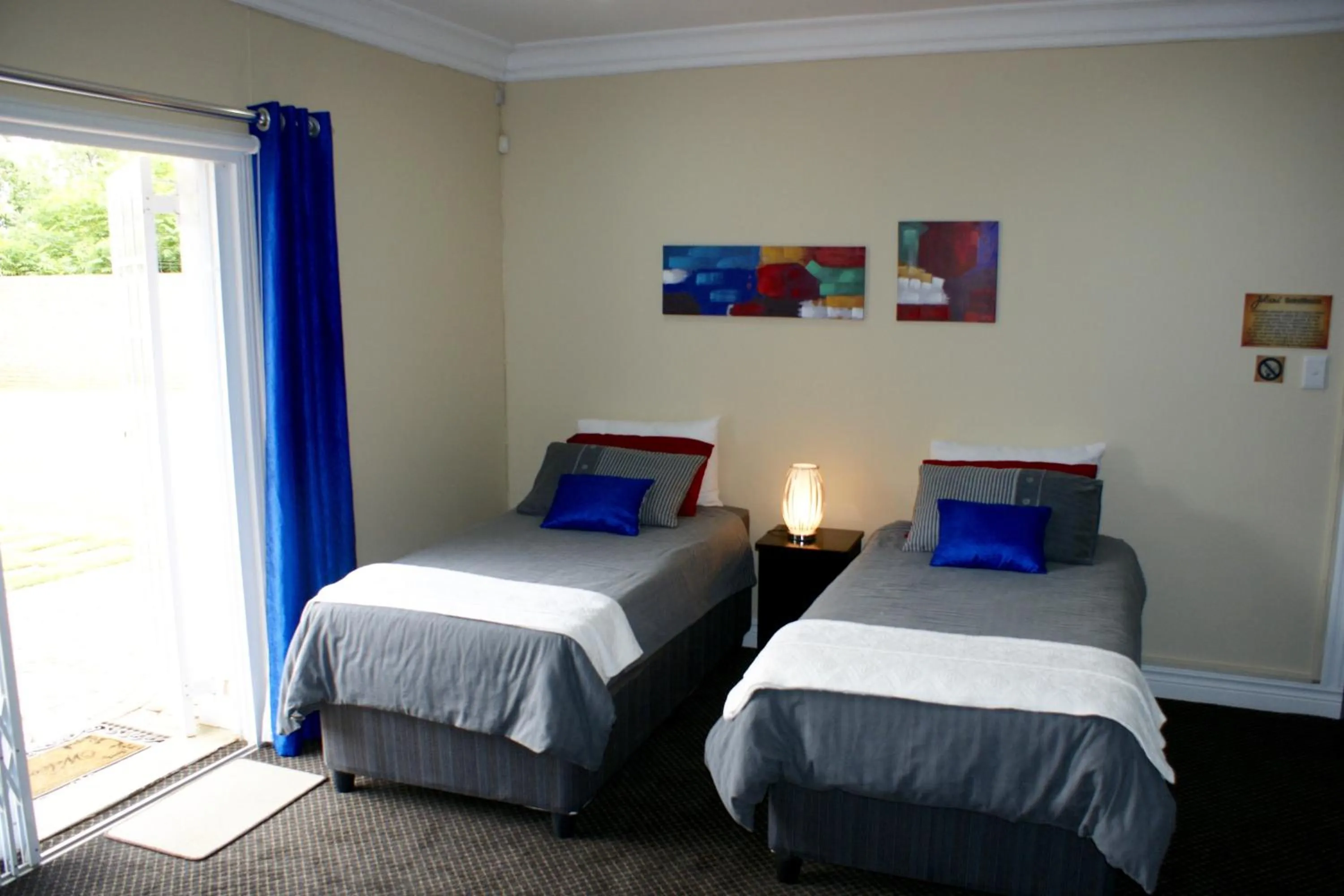 Shower, Bed in Jolani Guest House