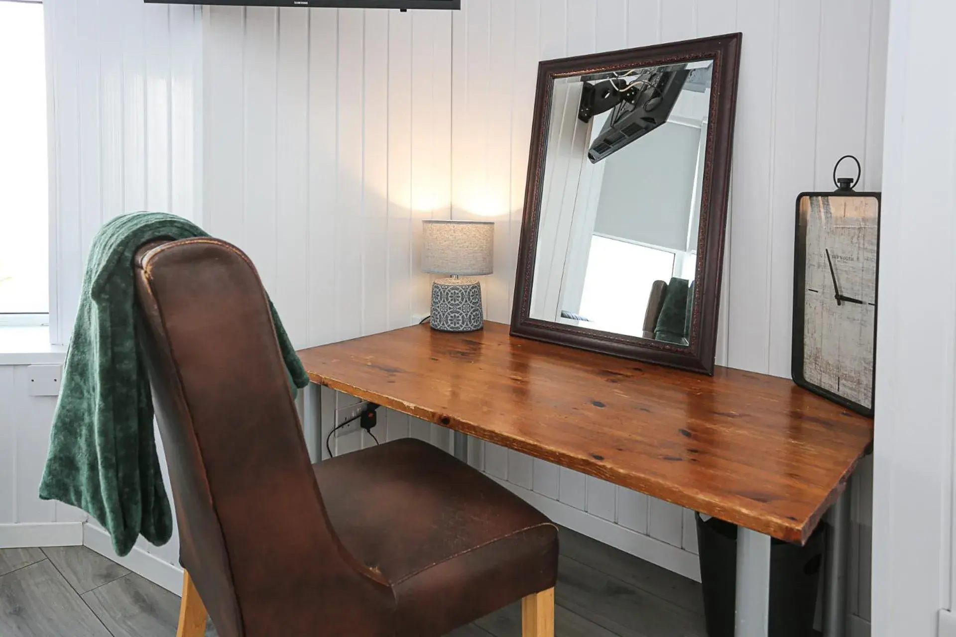 Bedroom in OYO Queens Quarter Bedroom in OYO Queens Quarter