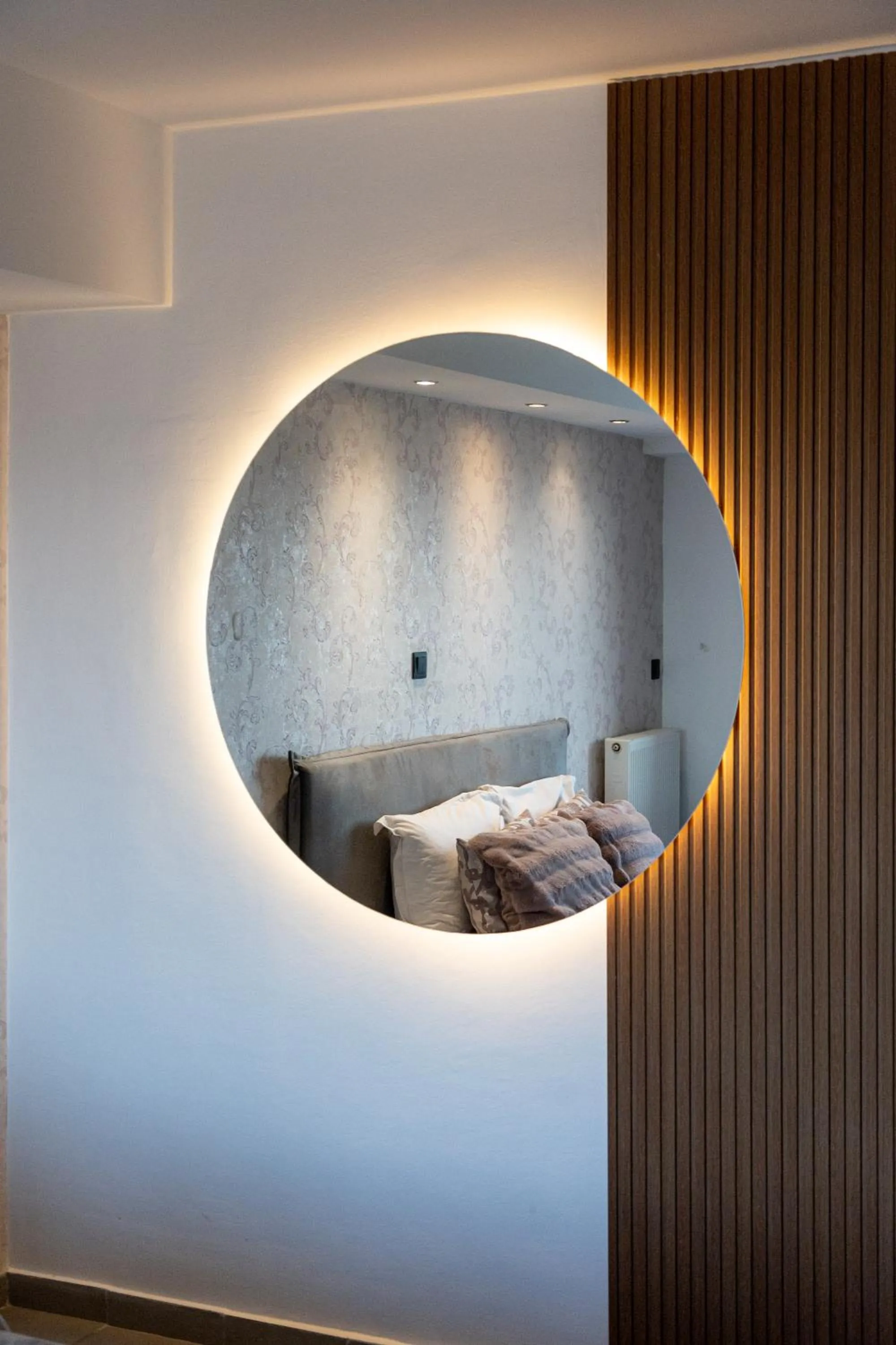 Decorative detail, Bed in Limani Comfort Rooms