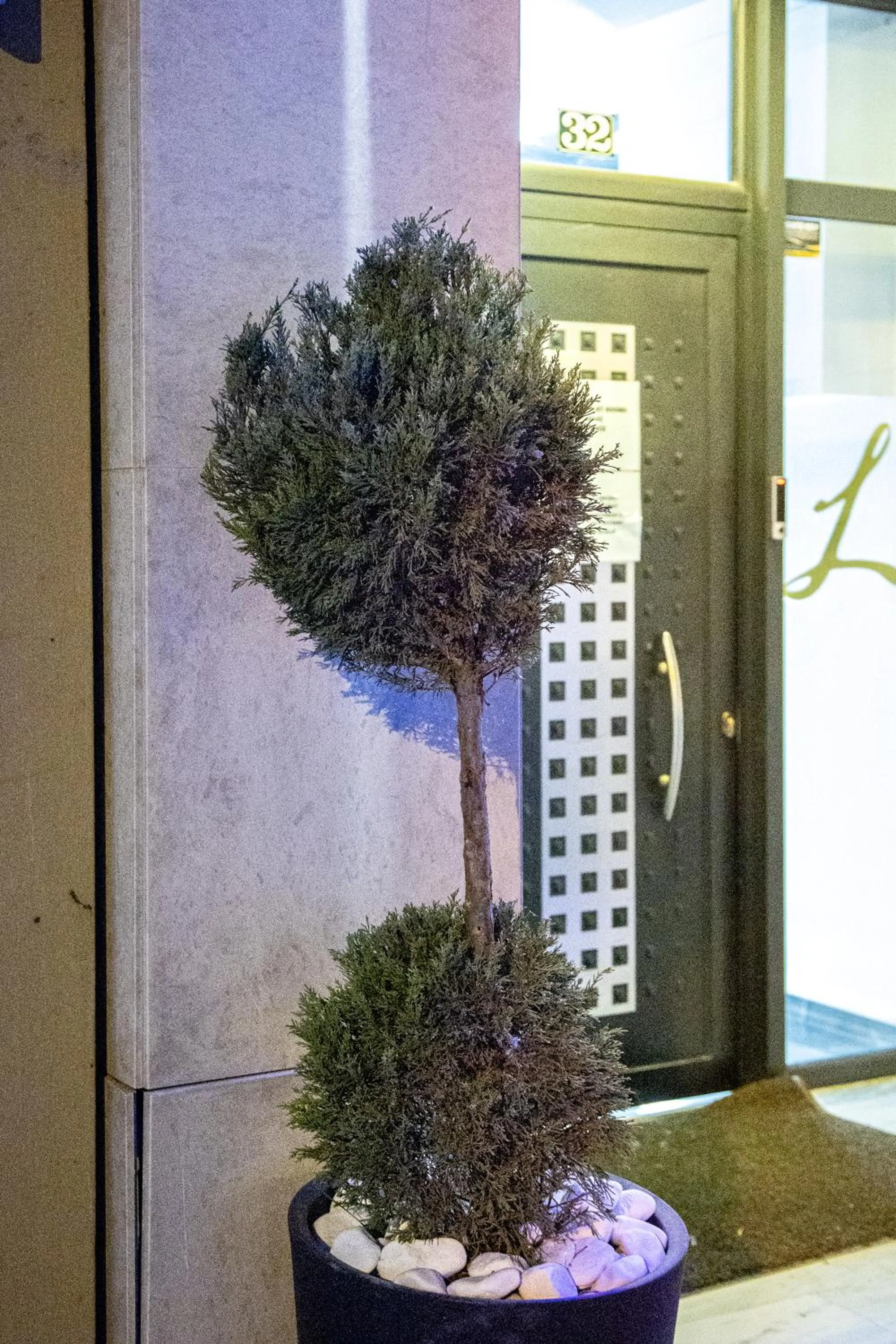 Property building in Limani Comfort Rooms