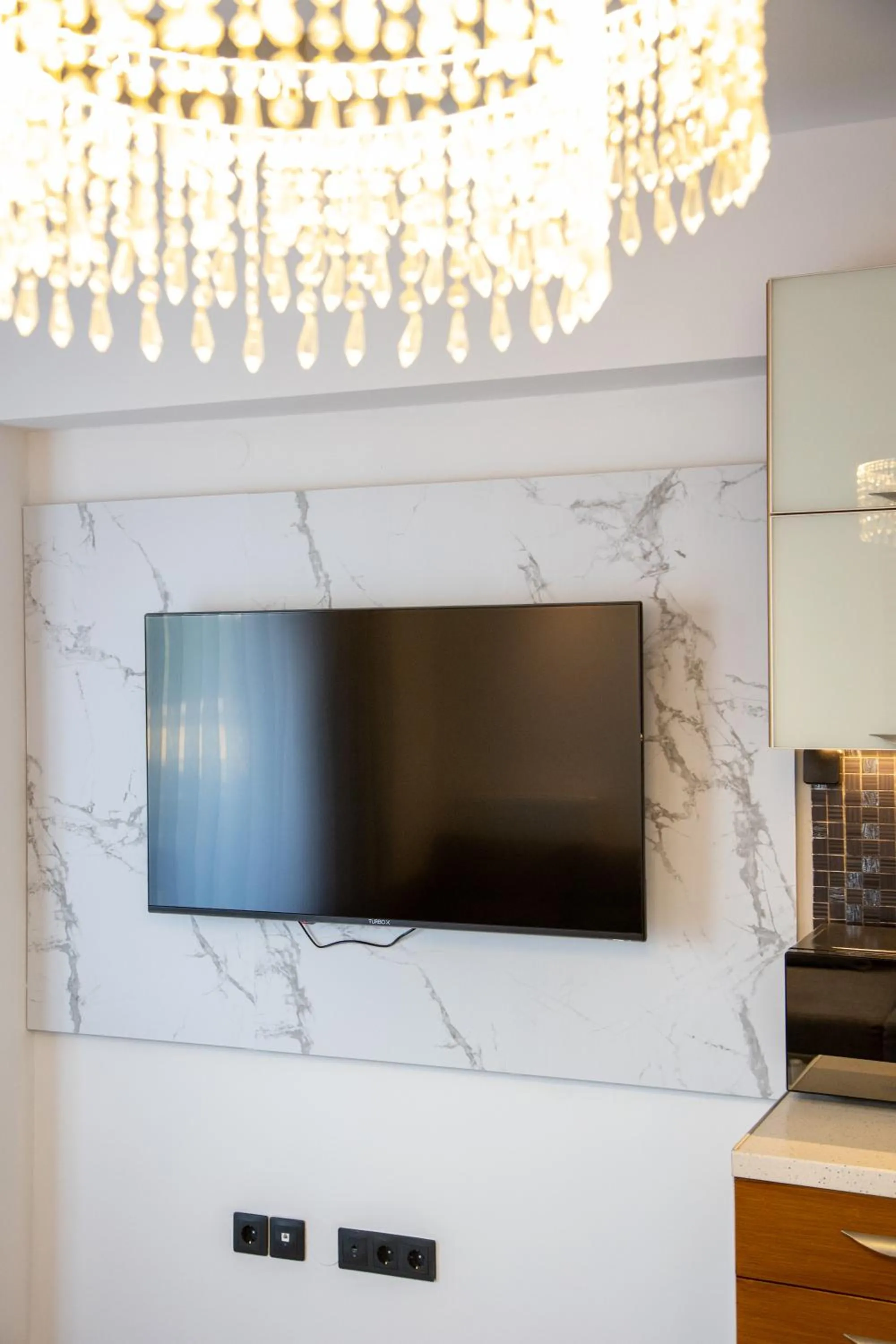 TV and multimedia in Limani Comfort Rooms