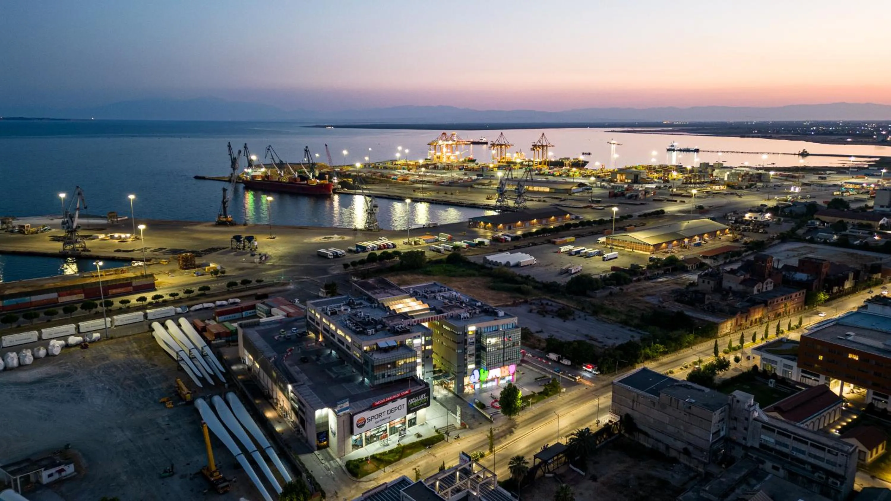 Night in Limani Comfort Rooms