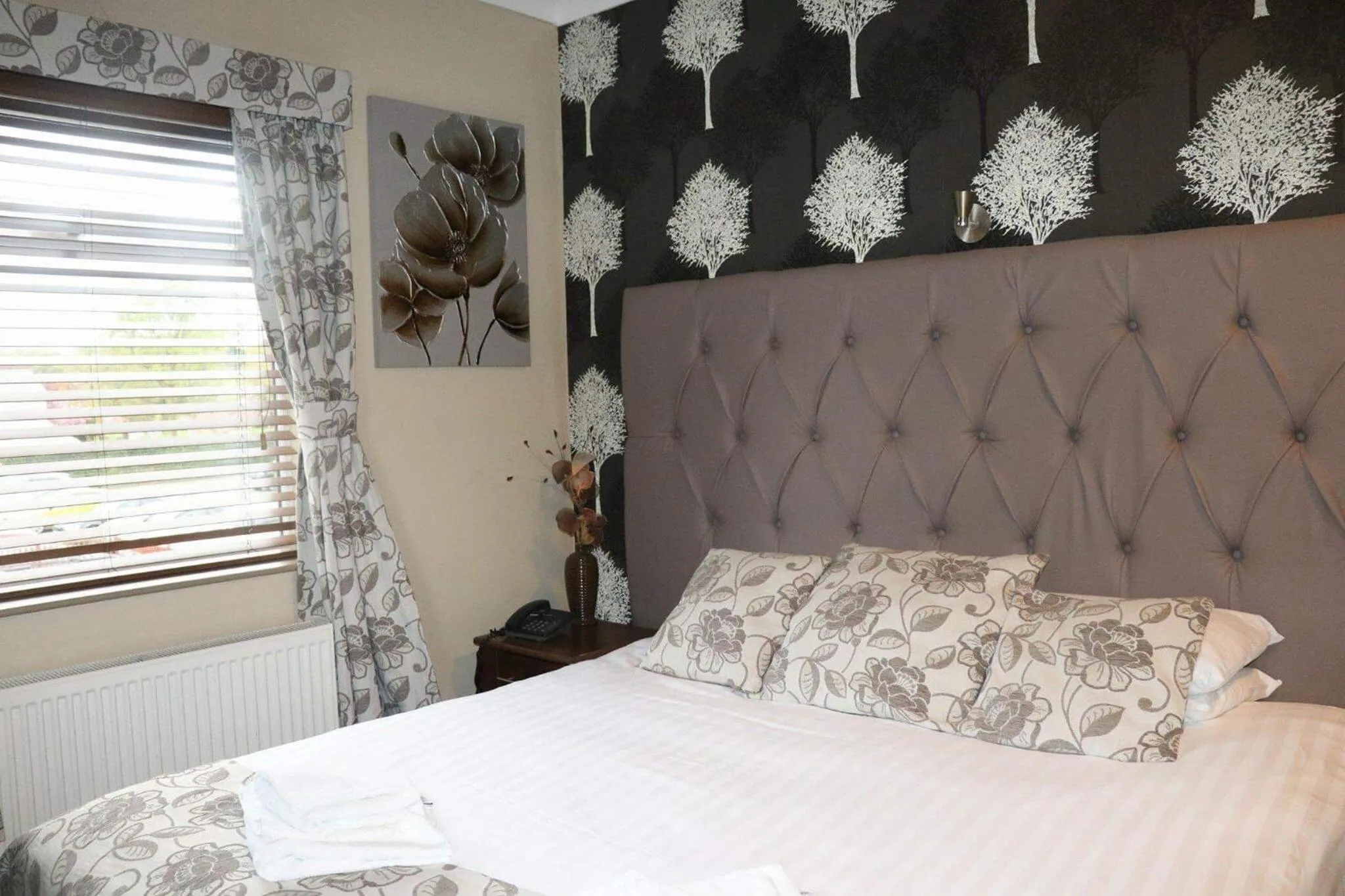 Bed in The Griffin Inn