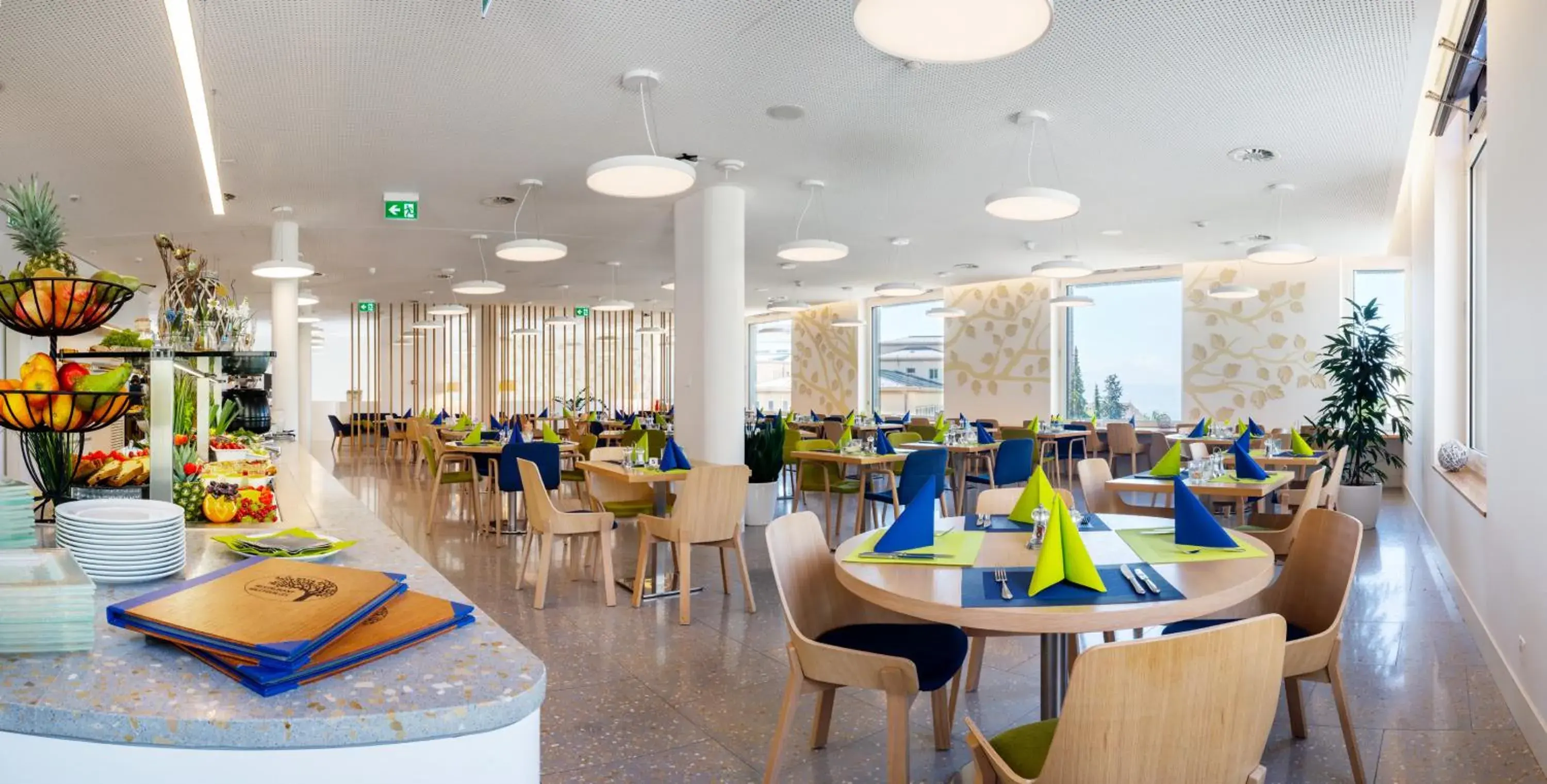 Restaurant/places to eat in Hôtel des Patients Restaurant/places to eat in Hôtel des Patients