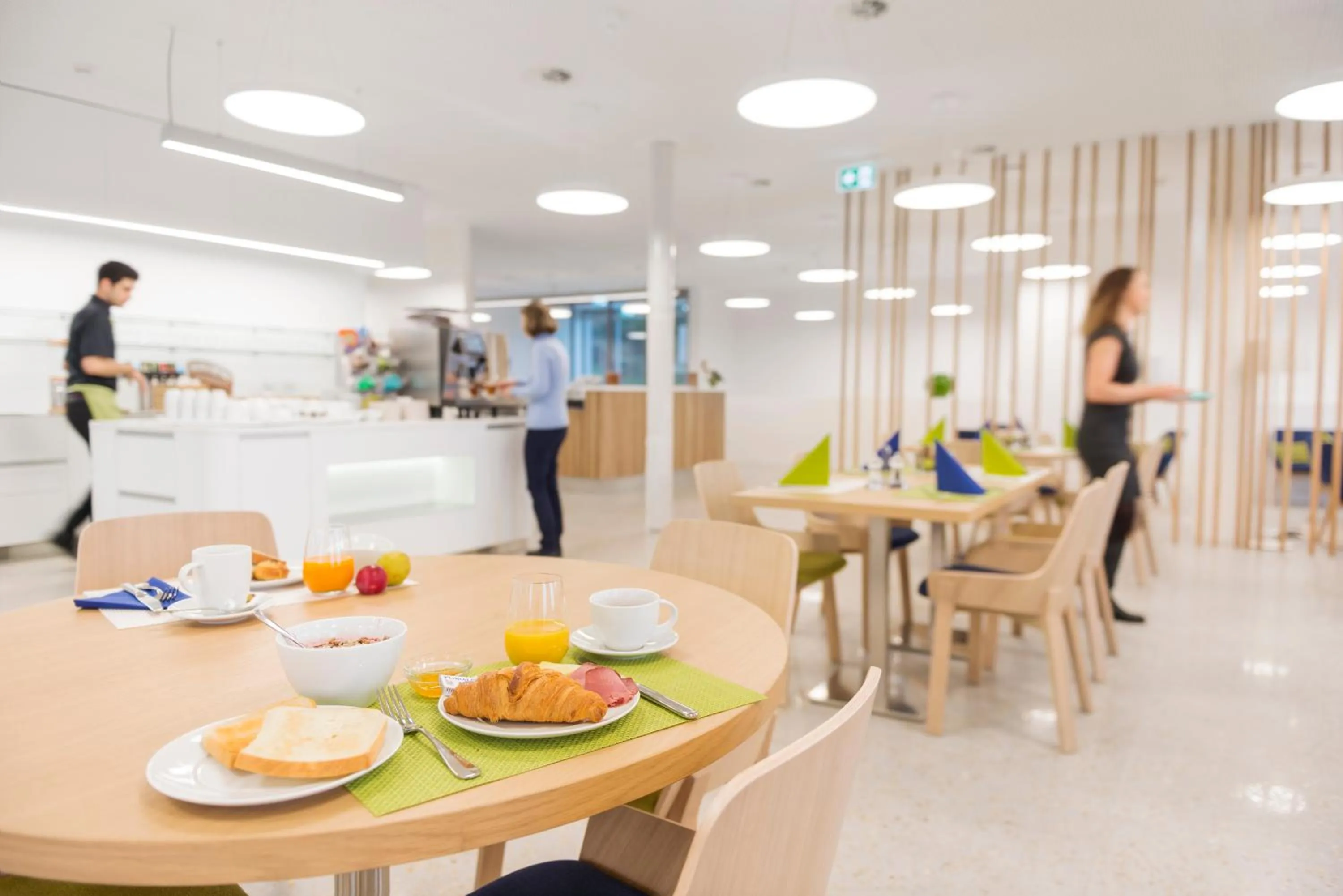 Restaurant/places to eat in Hôtel des Patients