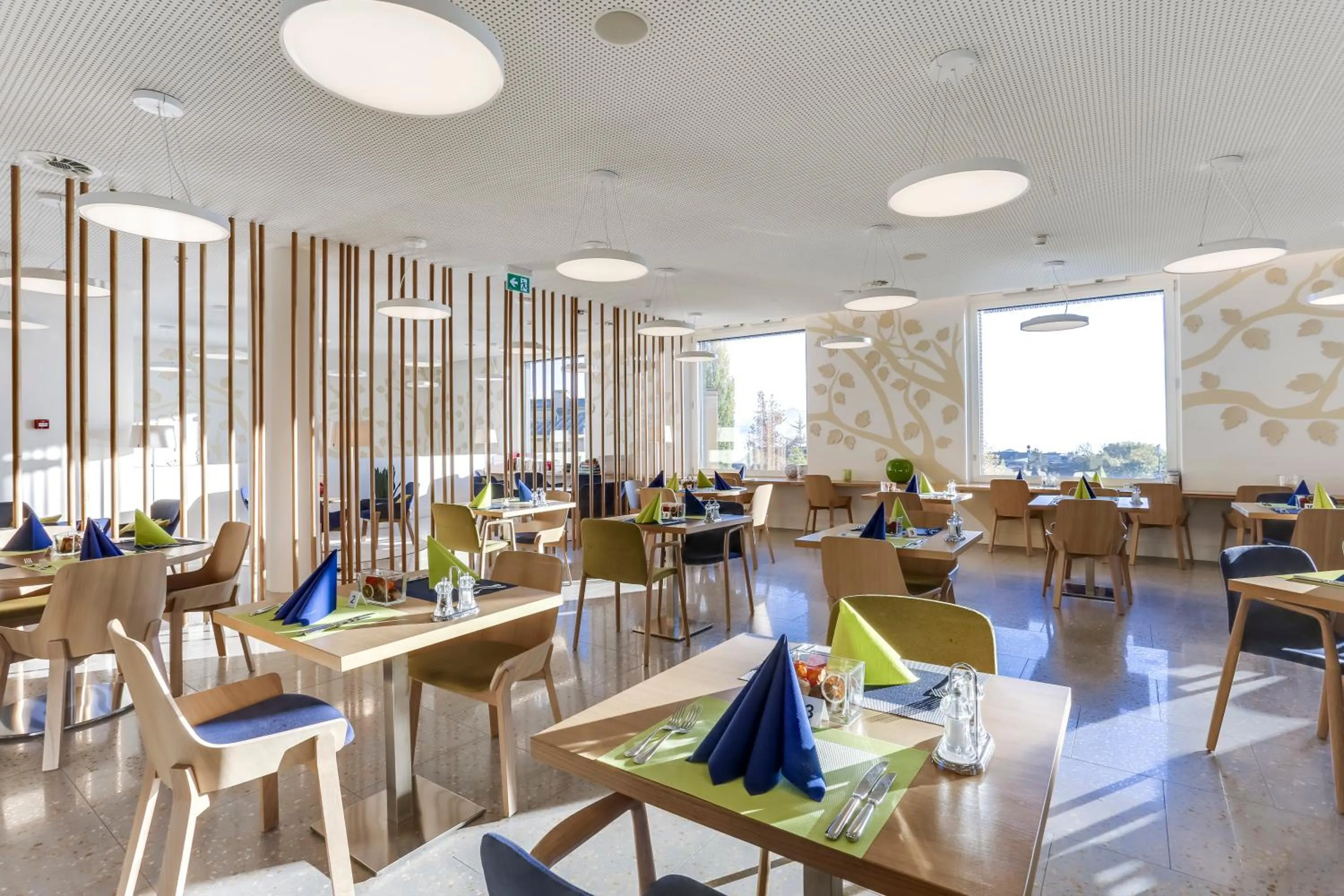 Restaurant/places to eat in Hôtel des Patients