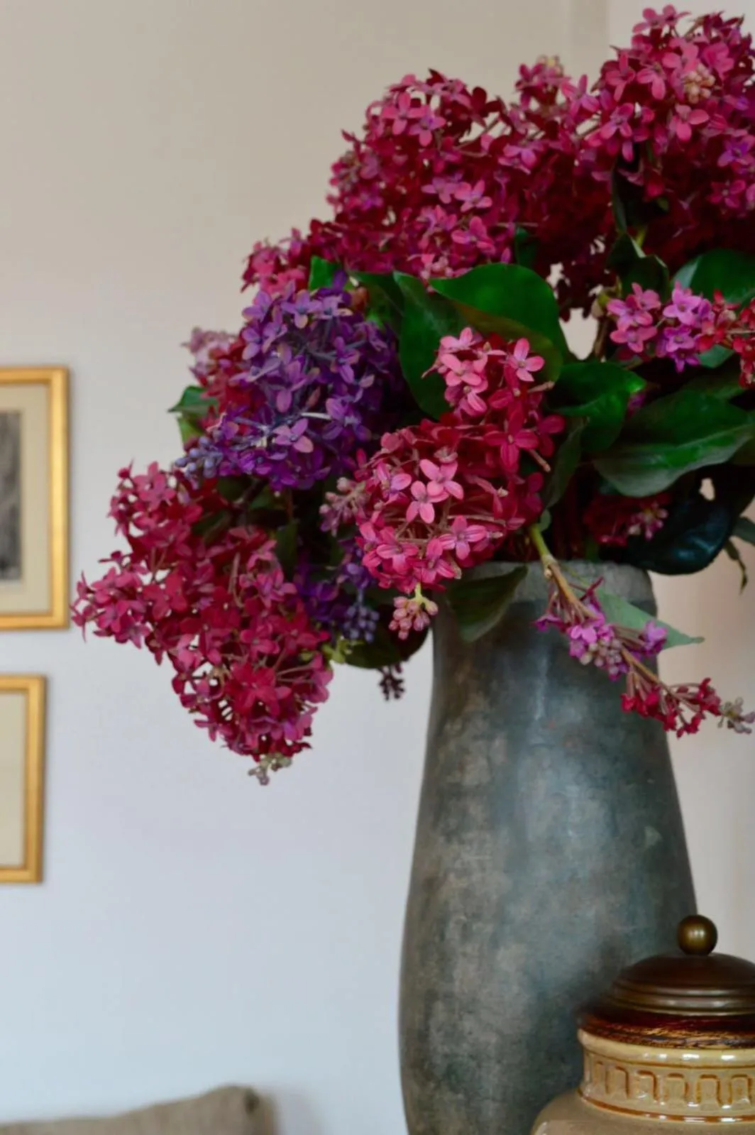 Decorative detail in No 1 The Paragon