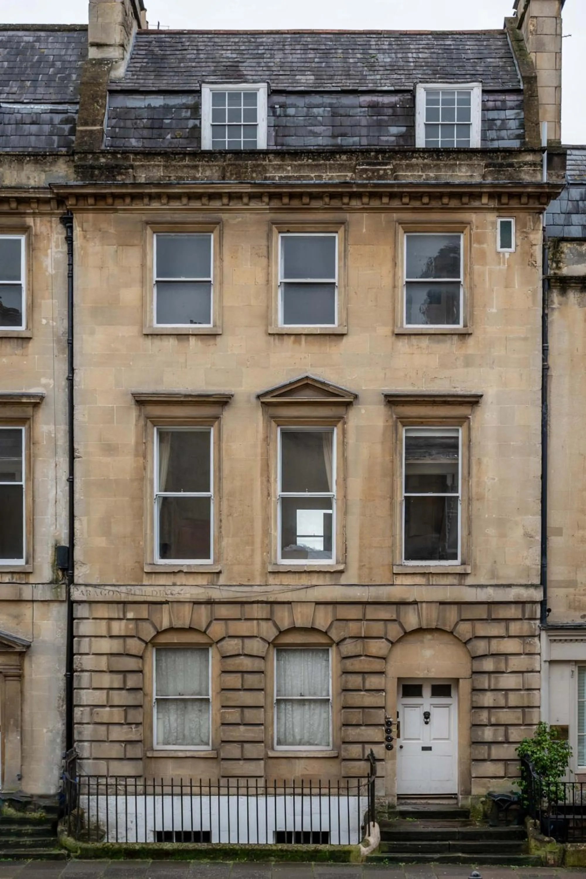 Property building in No 1 The Paragon
