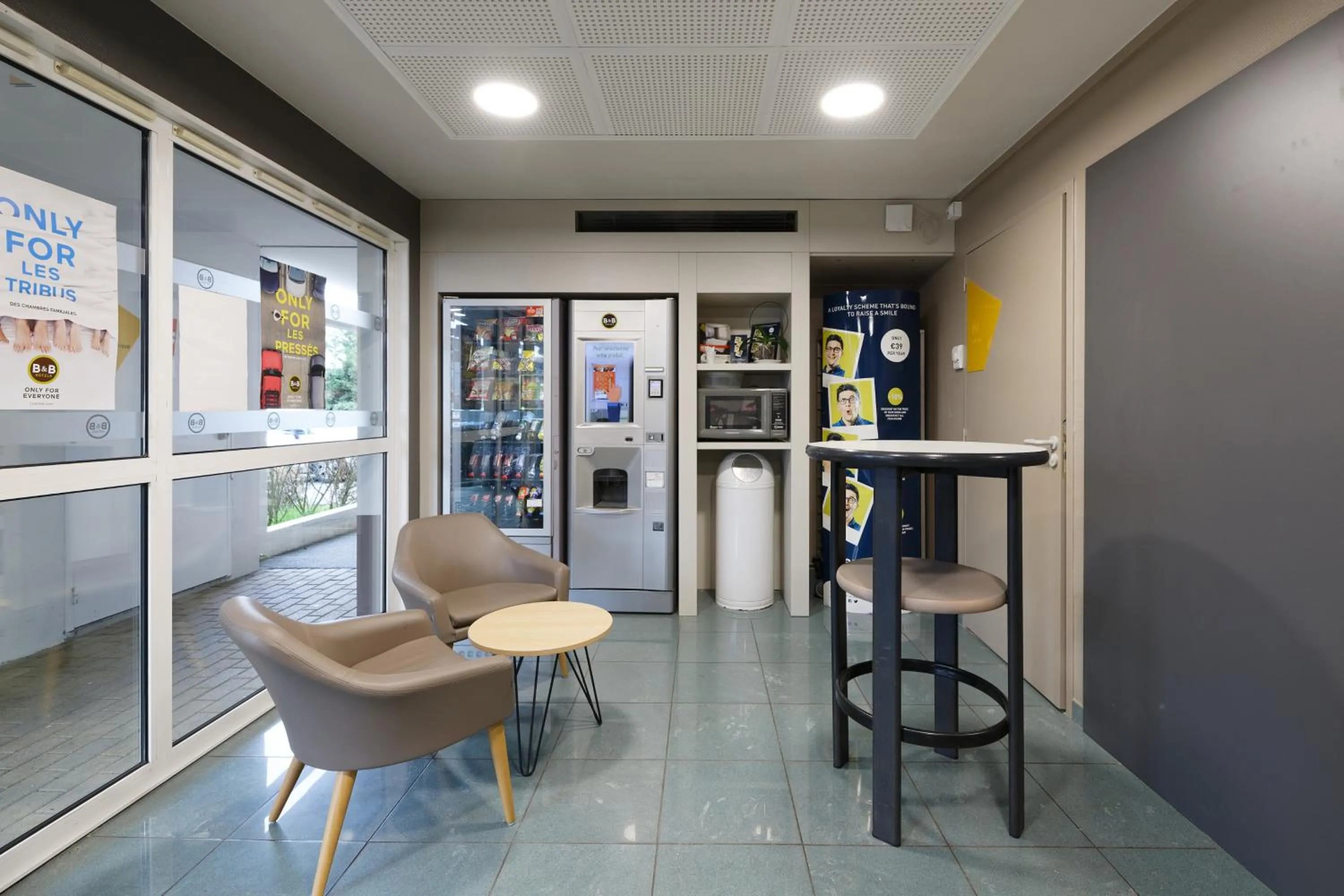 Lobby or reception in B&B HOTEL Lens Noyelles-Godault