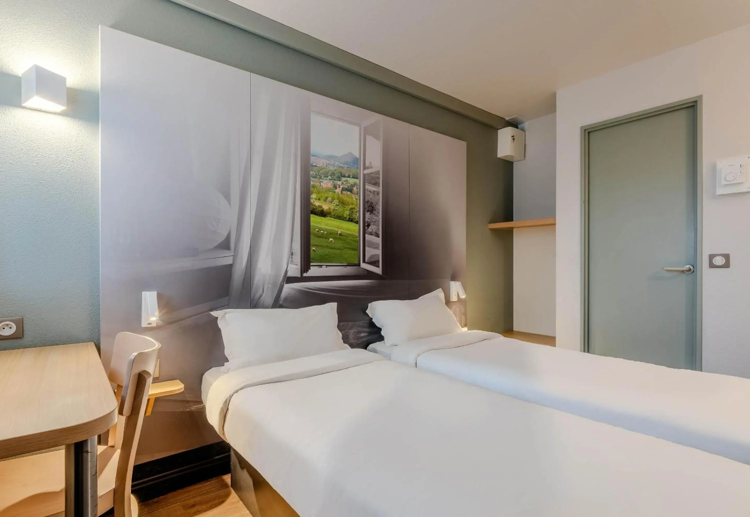 Twin Room in B&B HOTEL Lens Noyelles-Godault Twin Room in B&B HOTEL Lens Noyelles-Godault