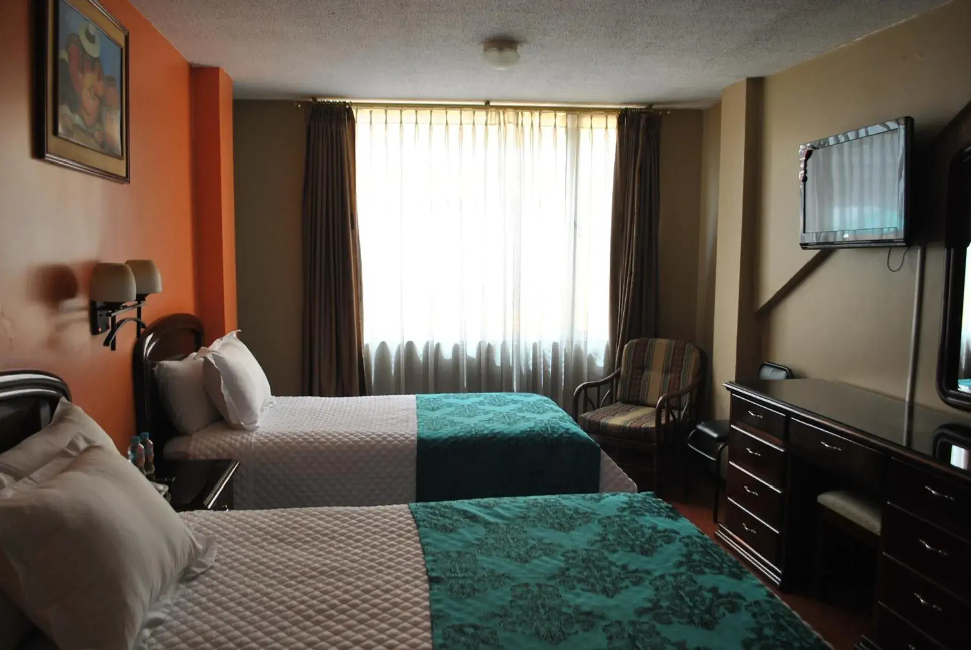 Twin Room in Hotel Makroz Twin Room in Hotel Makroz