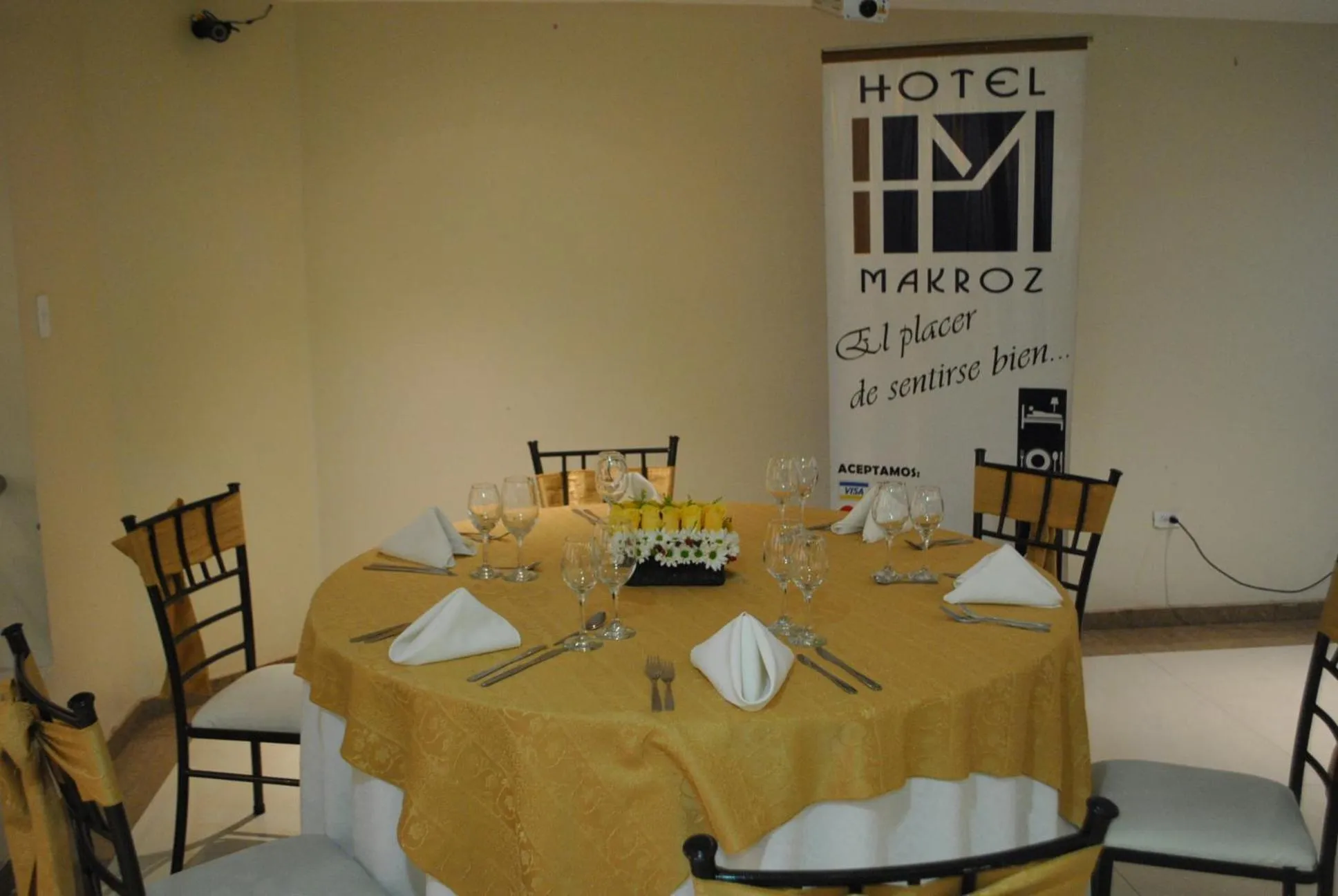Banquet/Function facilities in Hotel Makroz