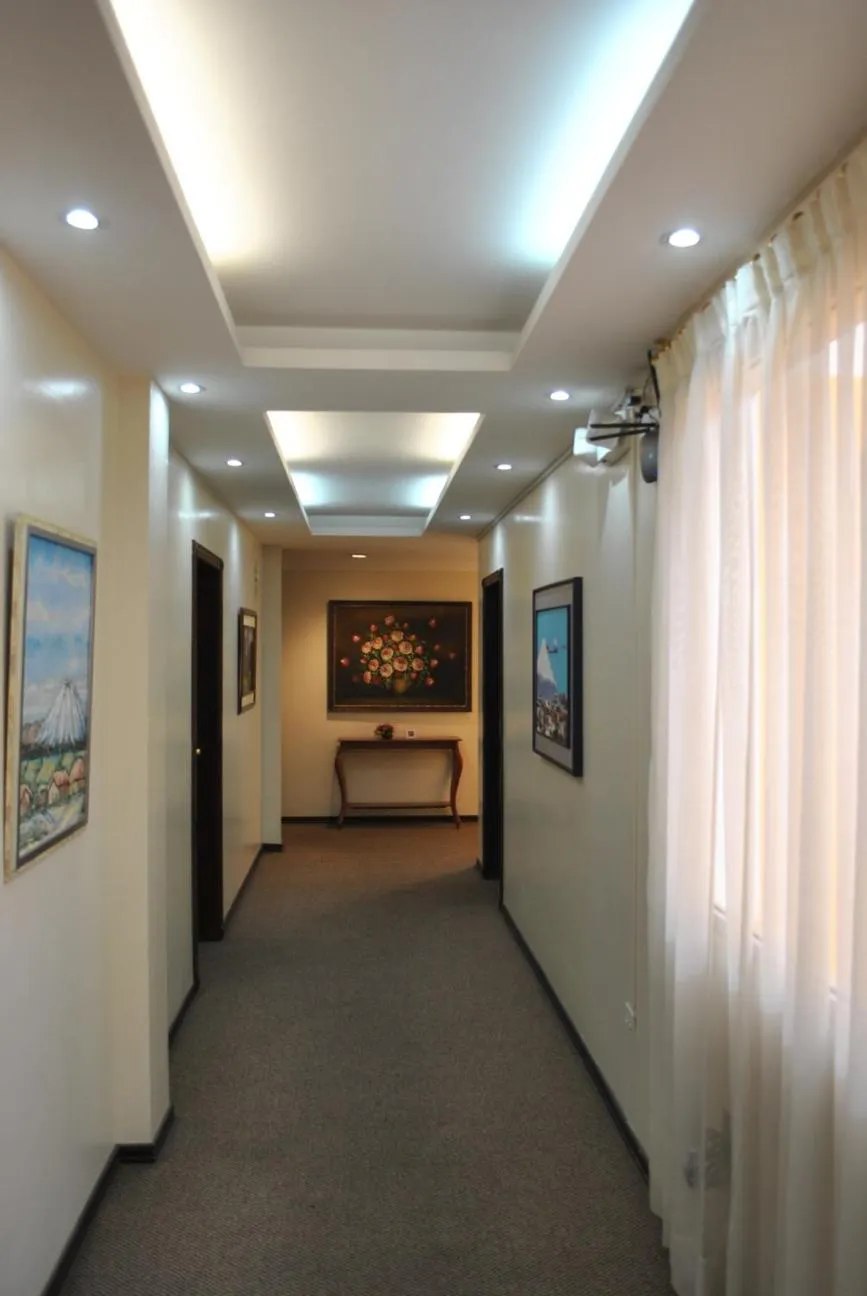 Property building in Hotel Makroz