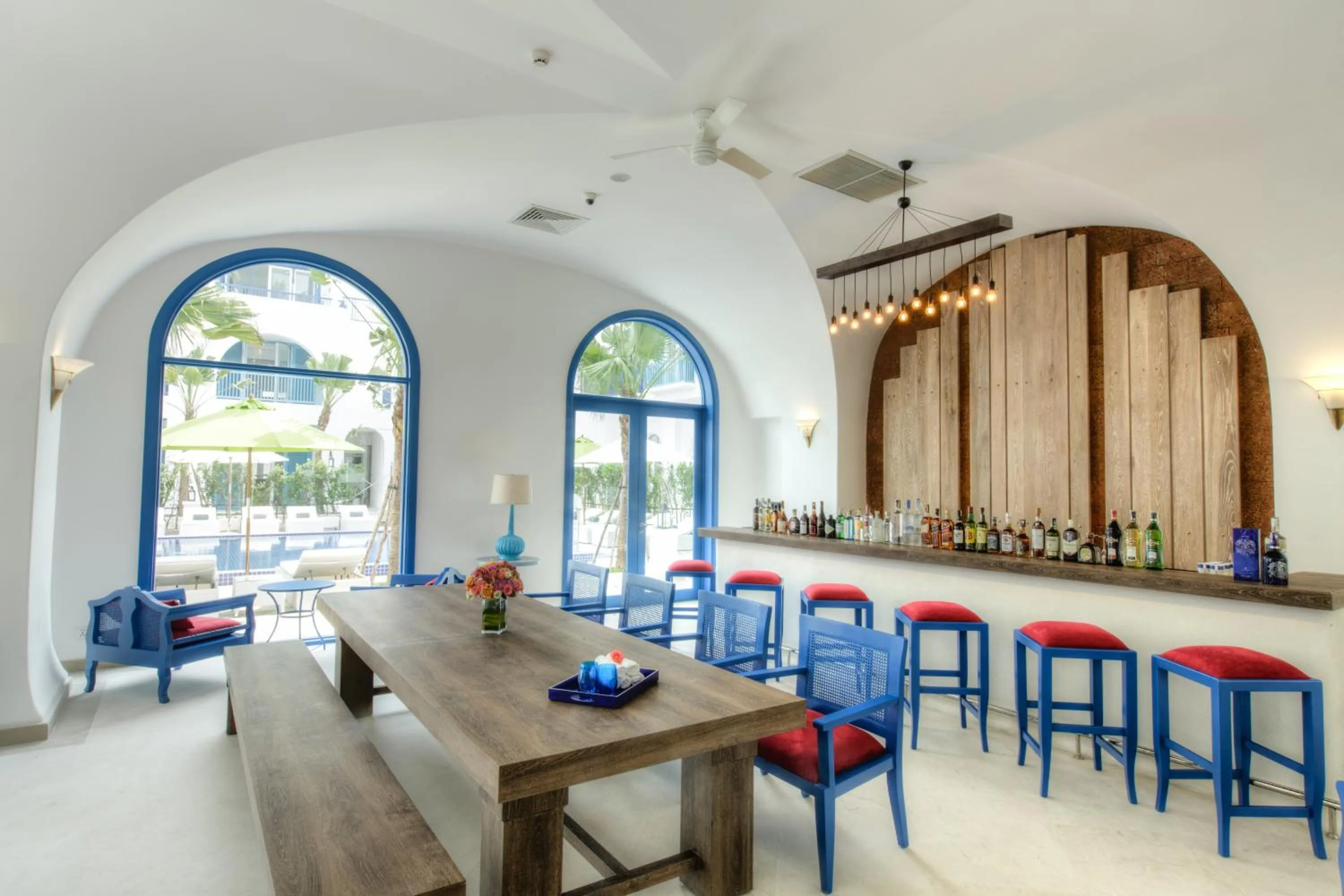 Lounge or bar in Risemount Premier Resort Da Nang