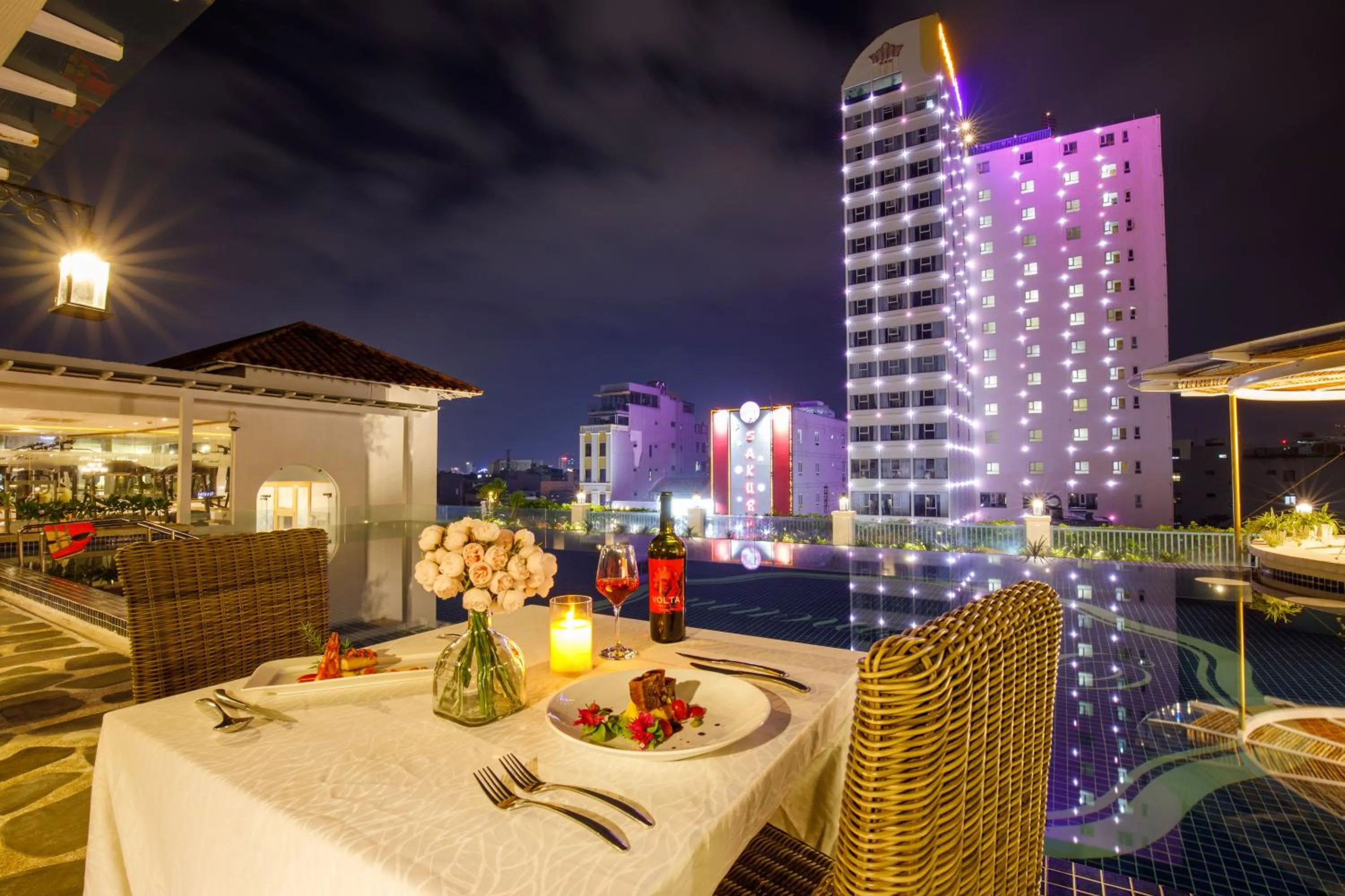 Food and drinks in Risemount Premier Resort Da Nang