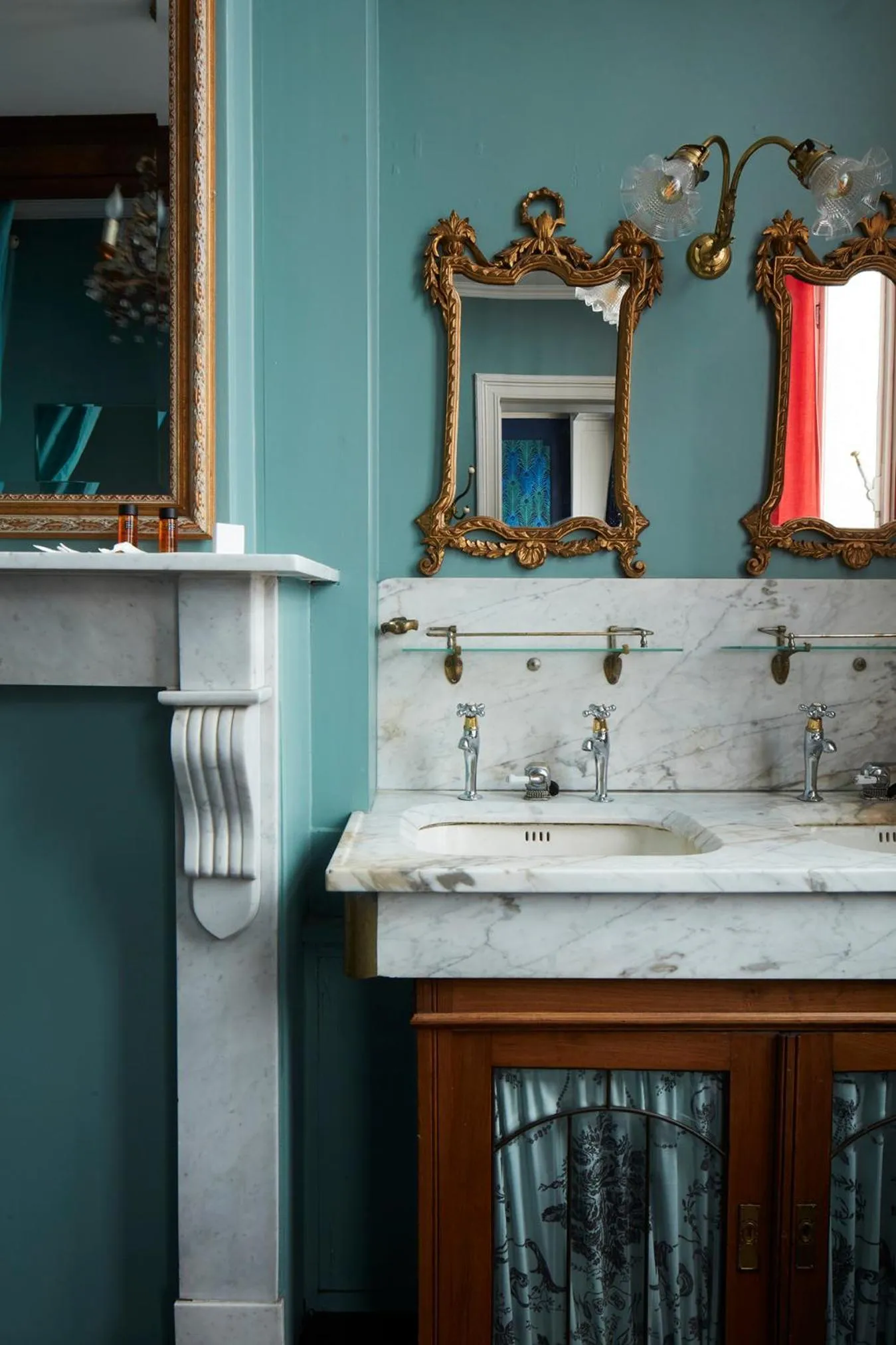 Bathroom in Maison d'Artiste