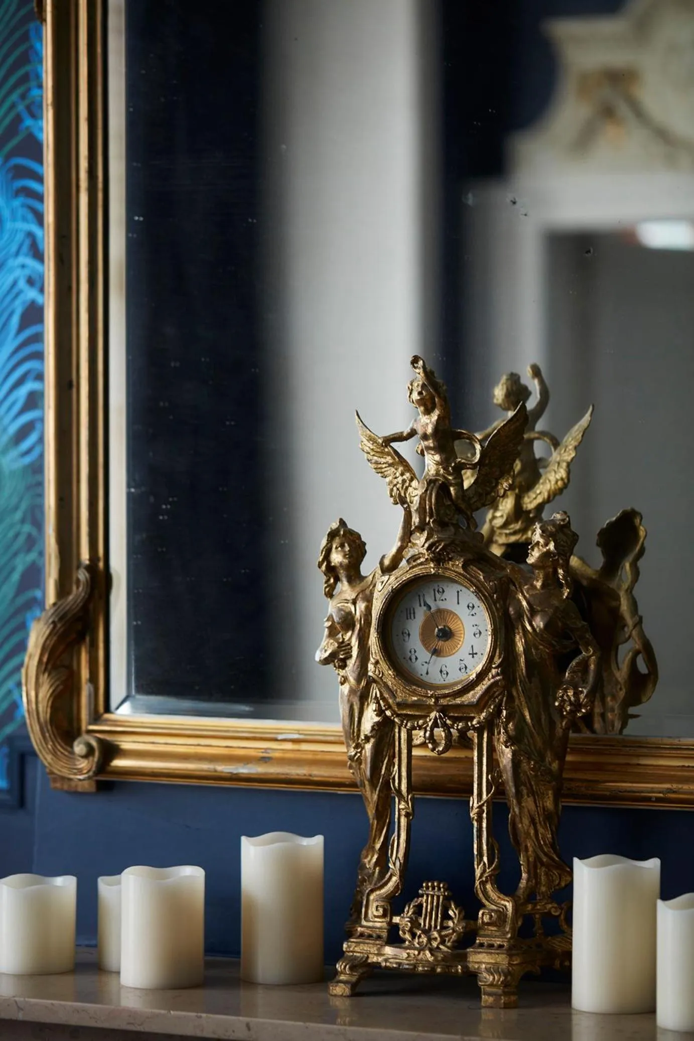 Decorative detail in Maison d'Artiste