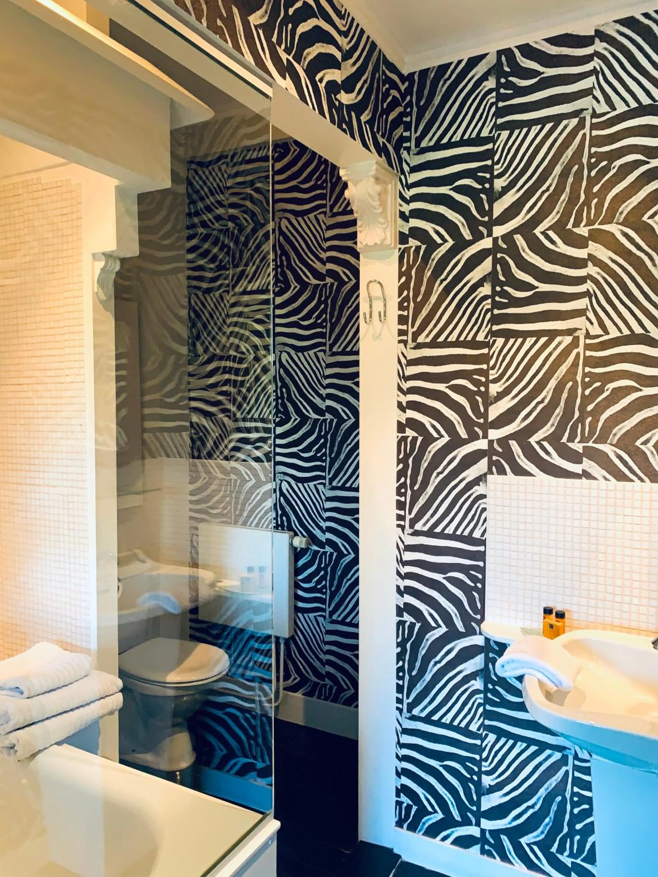 Toilet in Maison d'Artiste