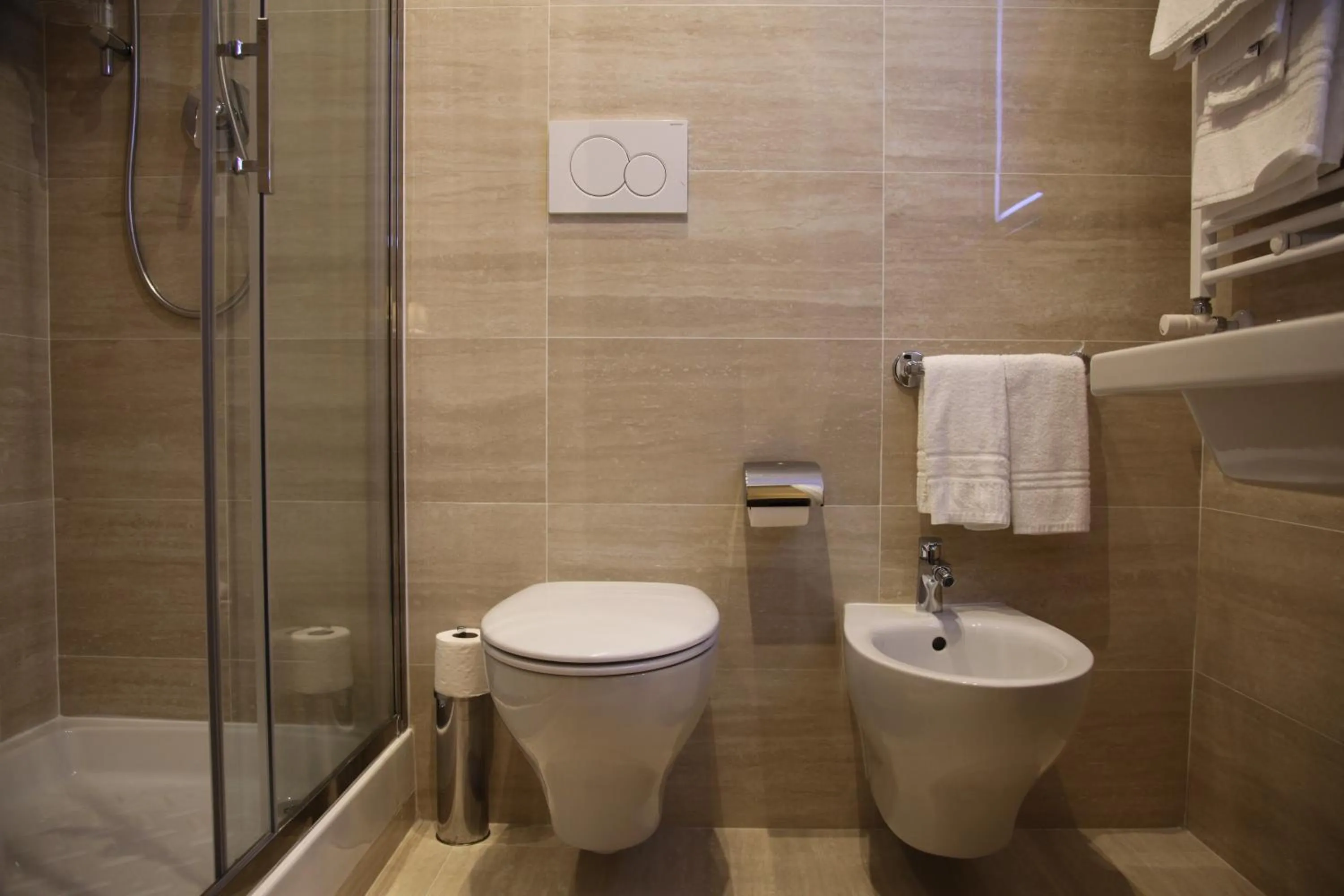 Shower in B&B Federica's House In Rome