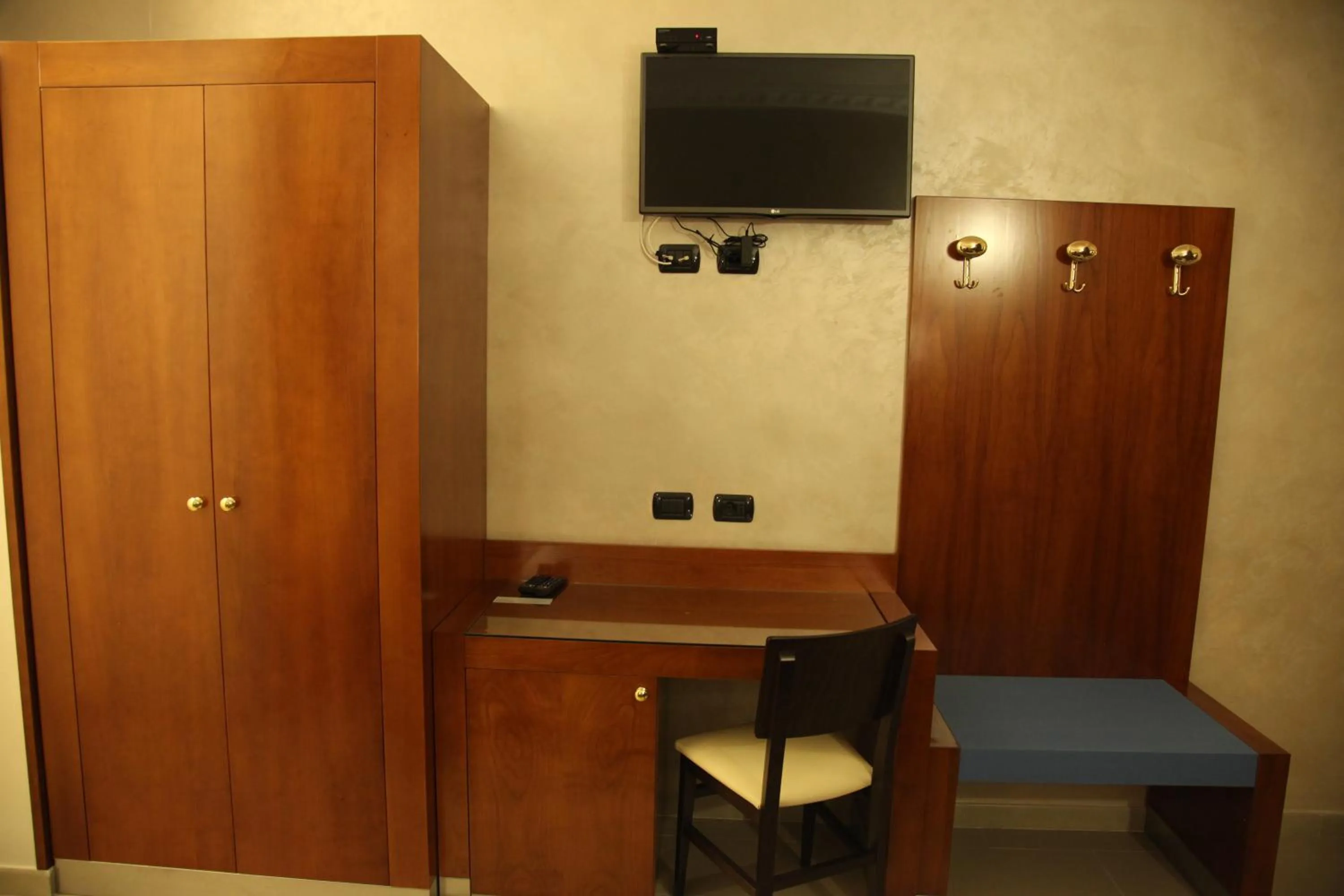 TV and multimedia in B&B Federica's House In Rome