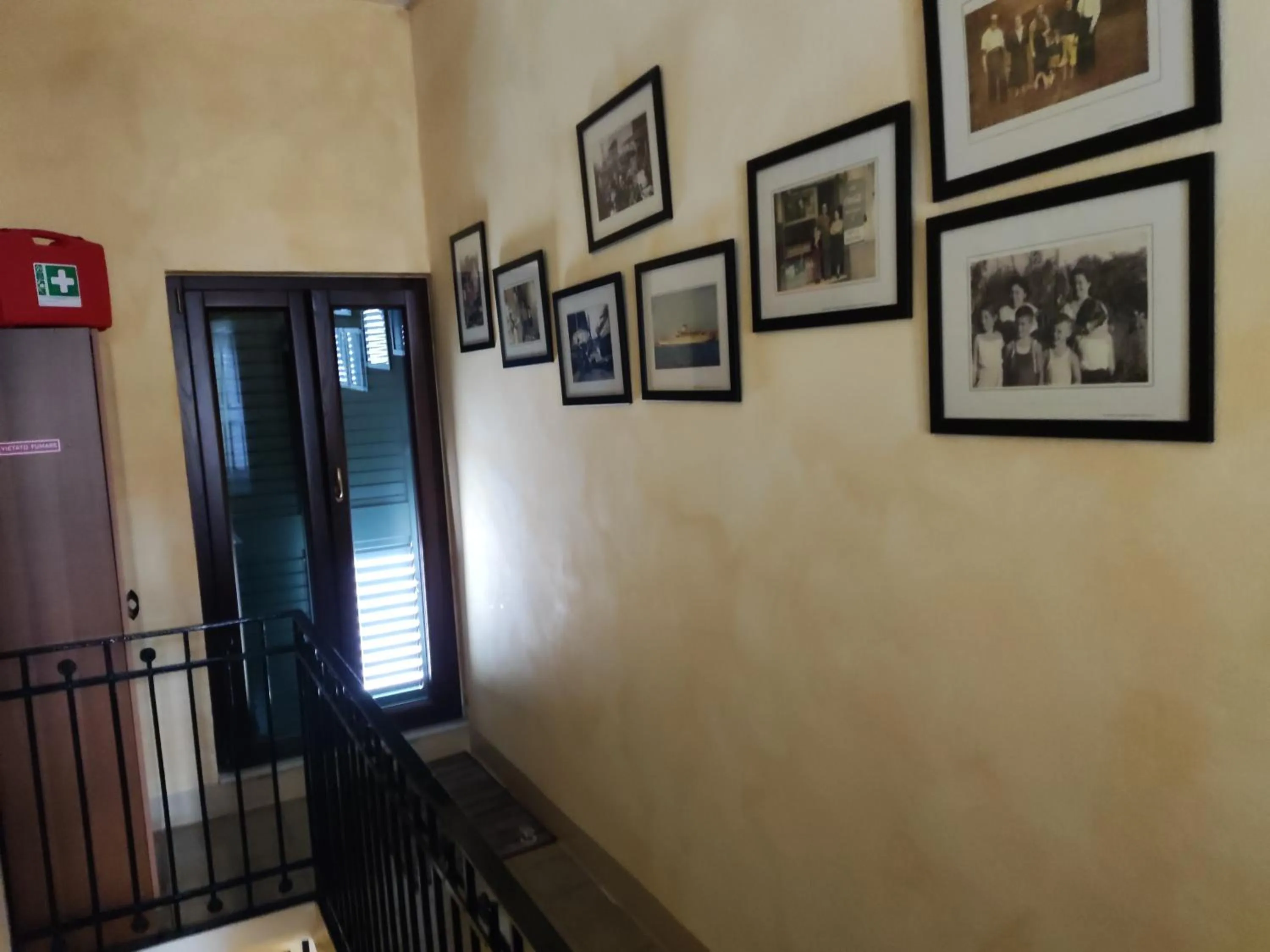 Decorative detail in La Casa dellAmericano - Casa d'epoca anni '30