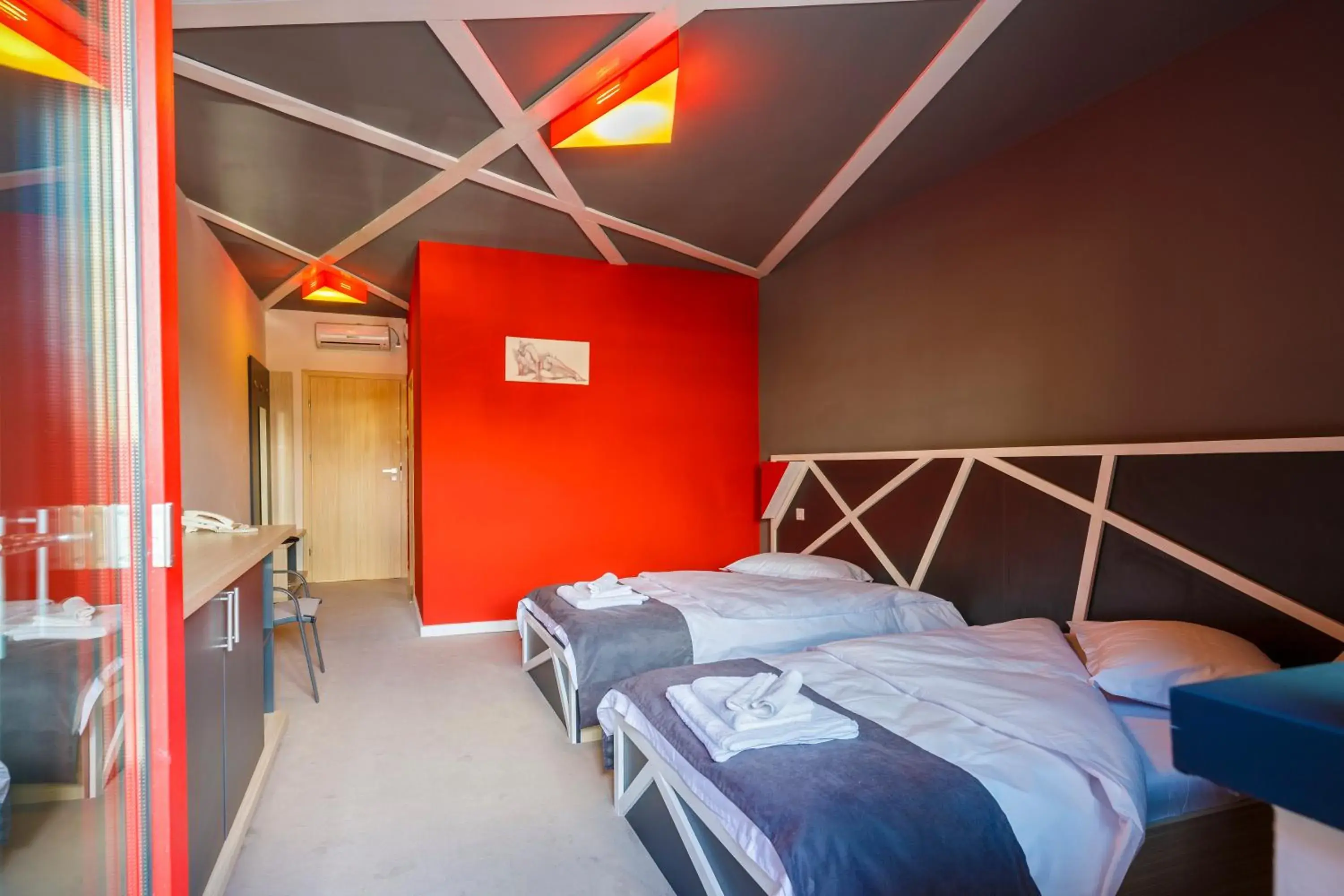 Deluxe Twin Room in Net Hotel Pitesti Deluxe Twin Room in Net Hotel Pitesti