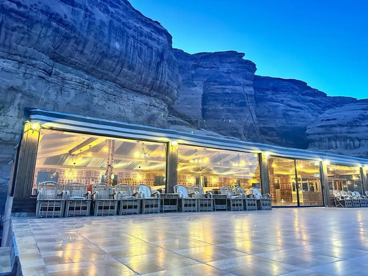 Restaurant/places to eat in Hasan Zawaideh luxury camp 2 Restaurant/places to eat in Hasan Zawaideh luxury camp 2